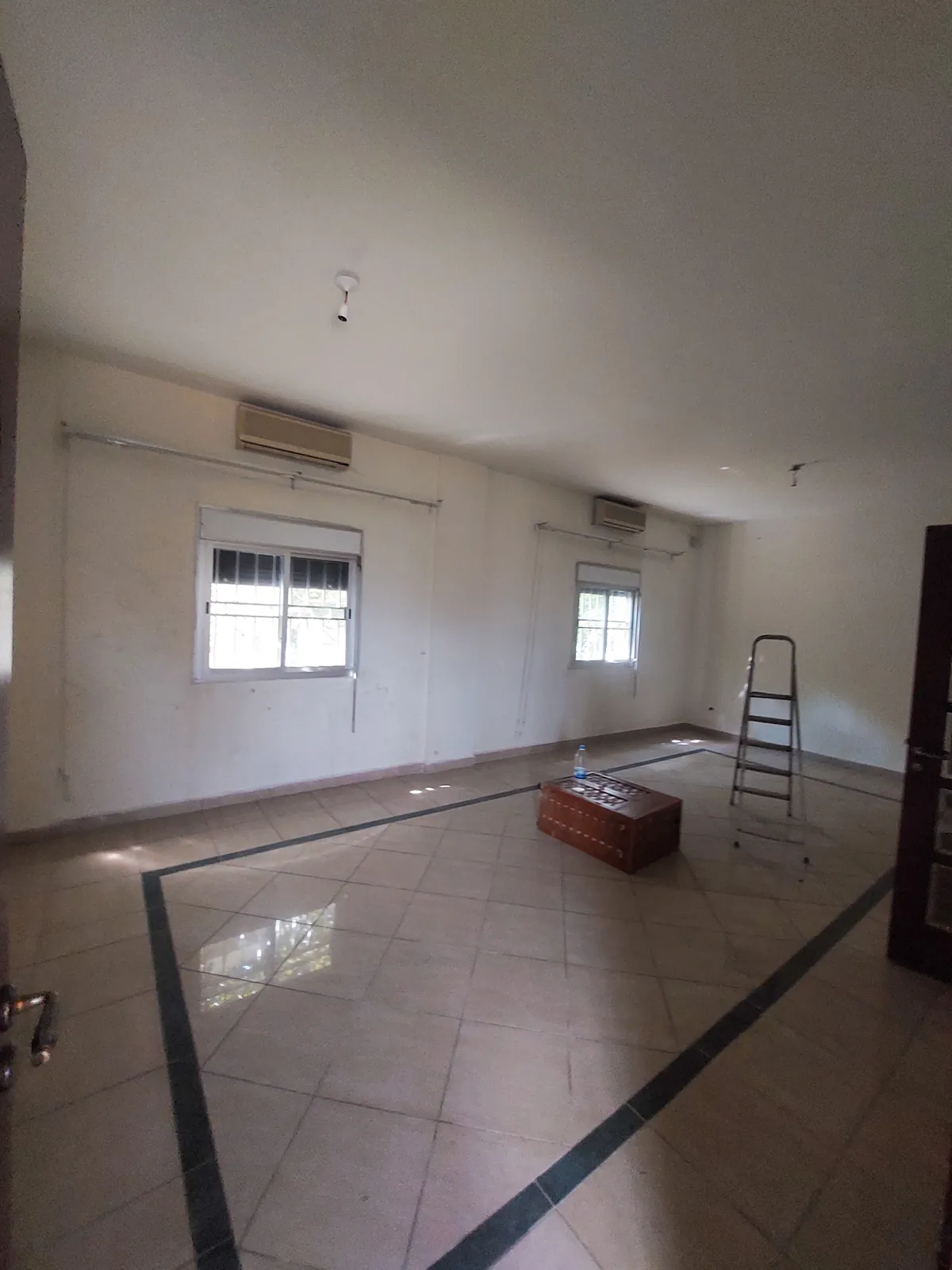 Villa in Mazraat Yachouh, Metn with Sea and Mountain View — الصورة 3