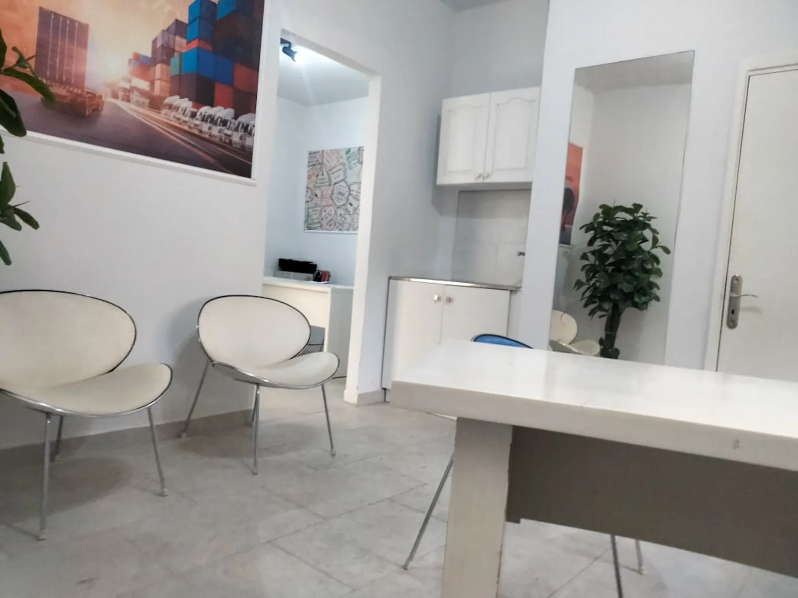 Prime location Furnished Office in Mazraat Yachouh, Metn — الصورة 2
