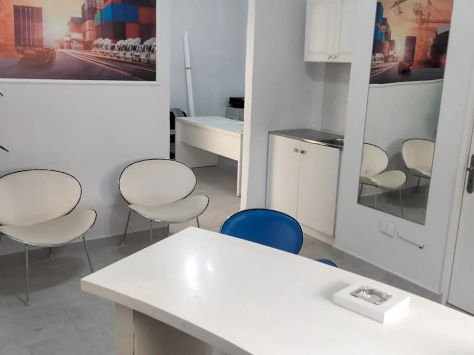 Prime location Furnished Office in Mazraat Yachouh, Metn — الصورة 3