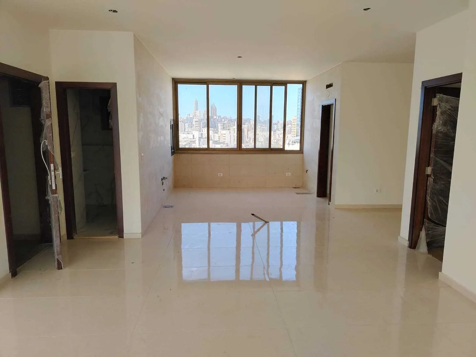 Prime Location Apartment in Dekwaneh, Metn with City View — الصورة 2
