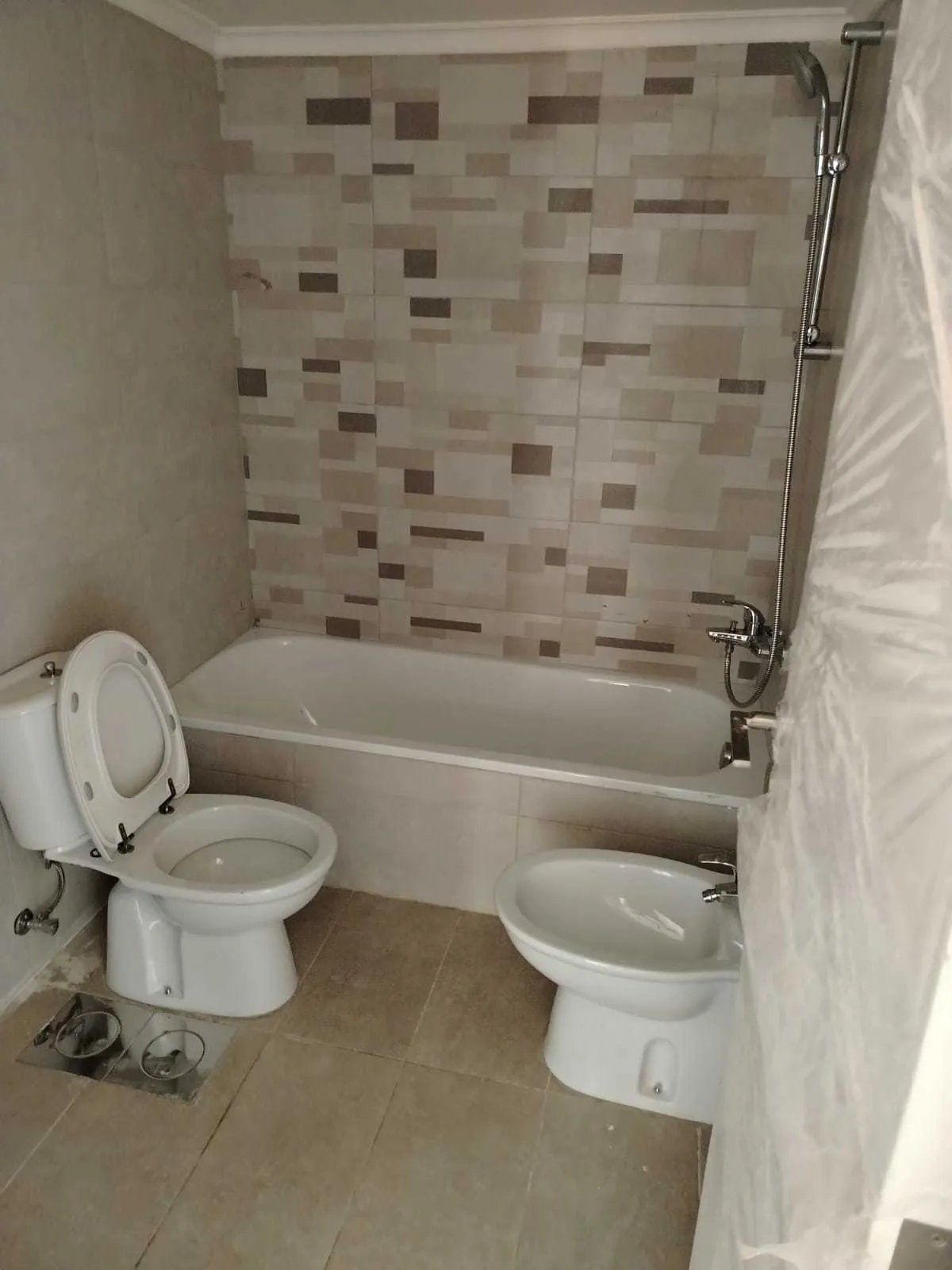 Prime Location Apartment in Dekwaneh, Metn with City View — الصورة 5