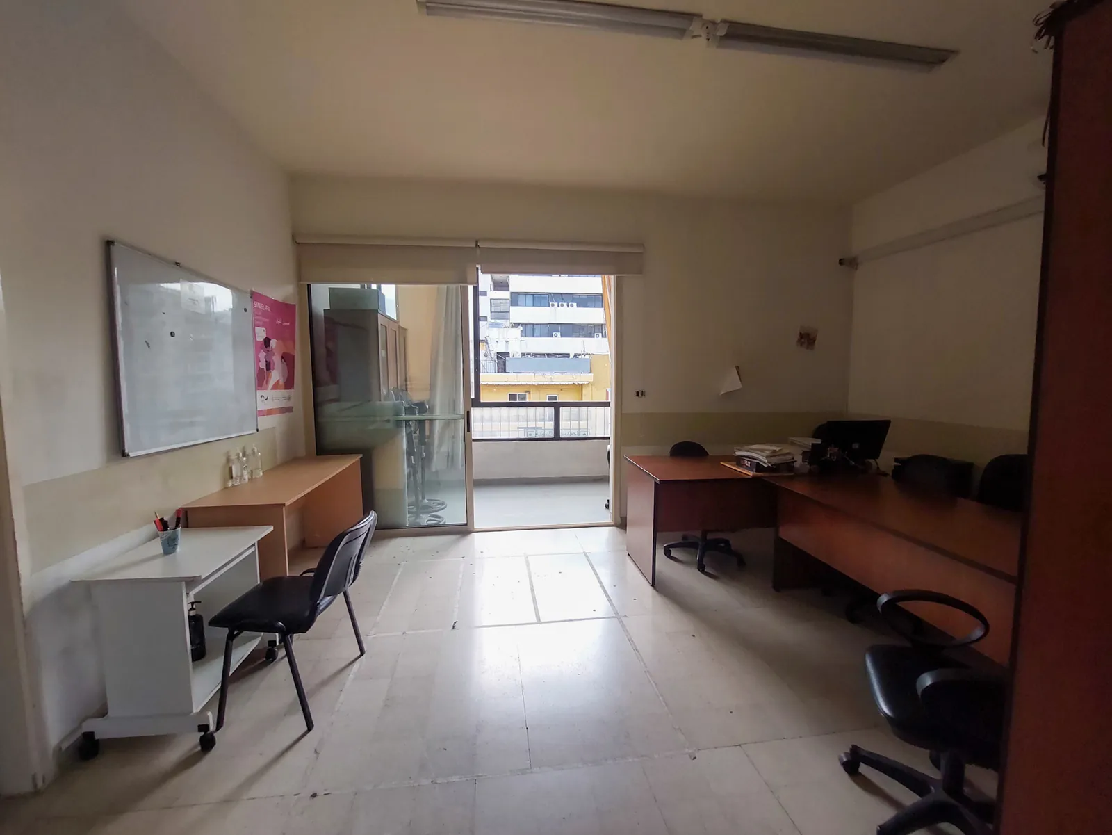 Prime Location Office in Dekwaneh, Metn — photo 4