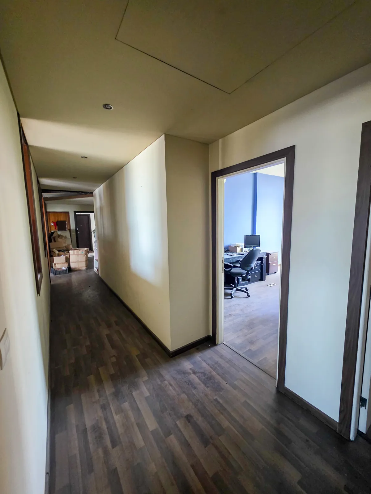 Ultra-Prime location Office in Zalka, Metn — الصورة 2