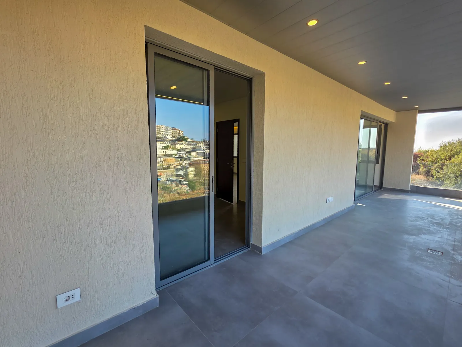 Fully Decorated Brand-New Apartment in Dbayeh, Metn — photo 4