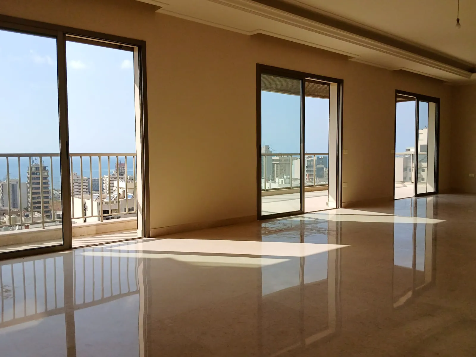 New Apartment in Jal El Dib, Metn with a Breathtaking Sea View — الصورة 1