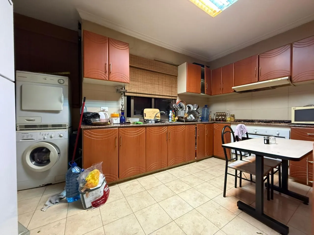Apartment in Mazraa, Beirut in a Calm Neighborhood — الصورة 3