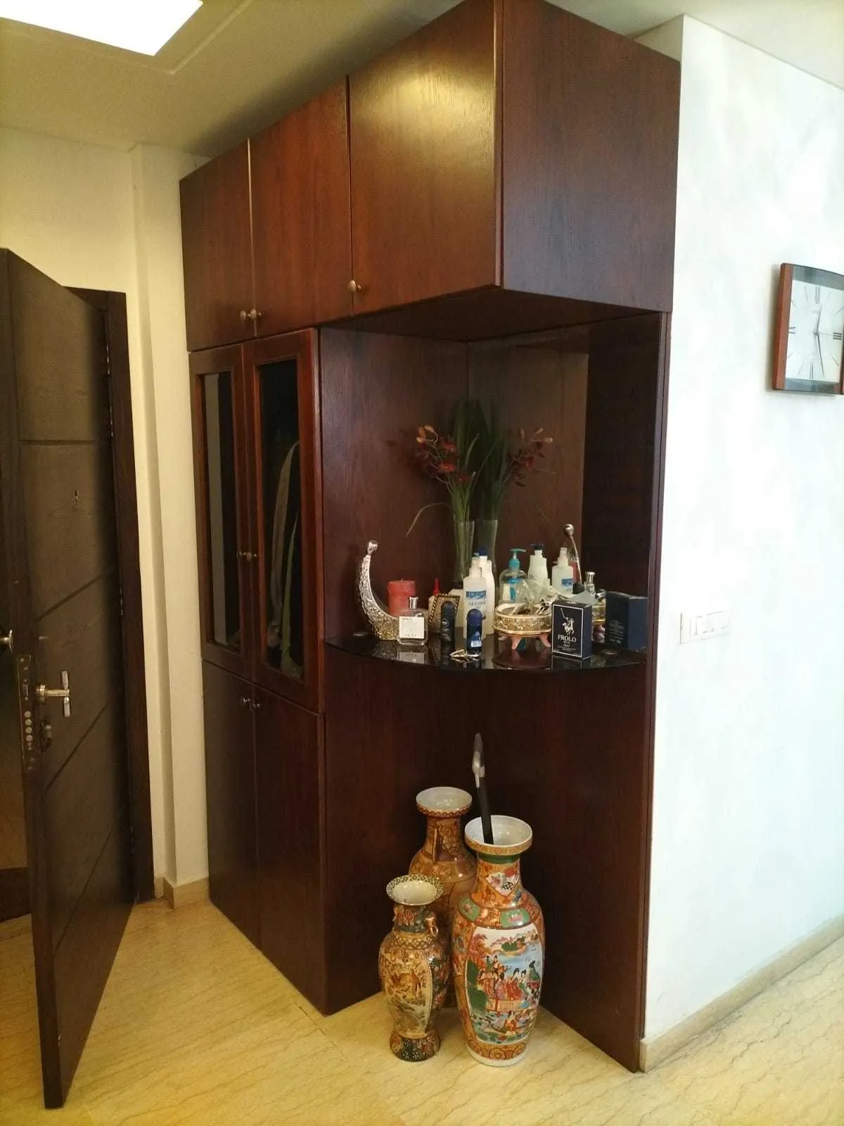 Apartment in Mazraa, Beirut in a Calm Neighborhood — الصورة 4