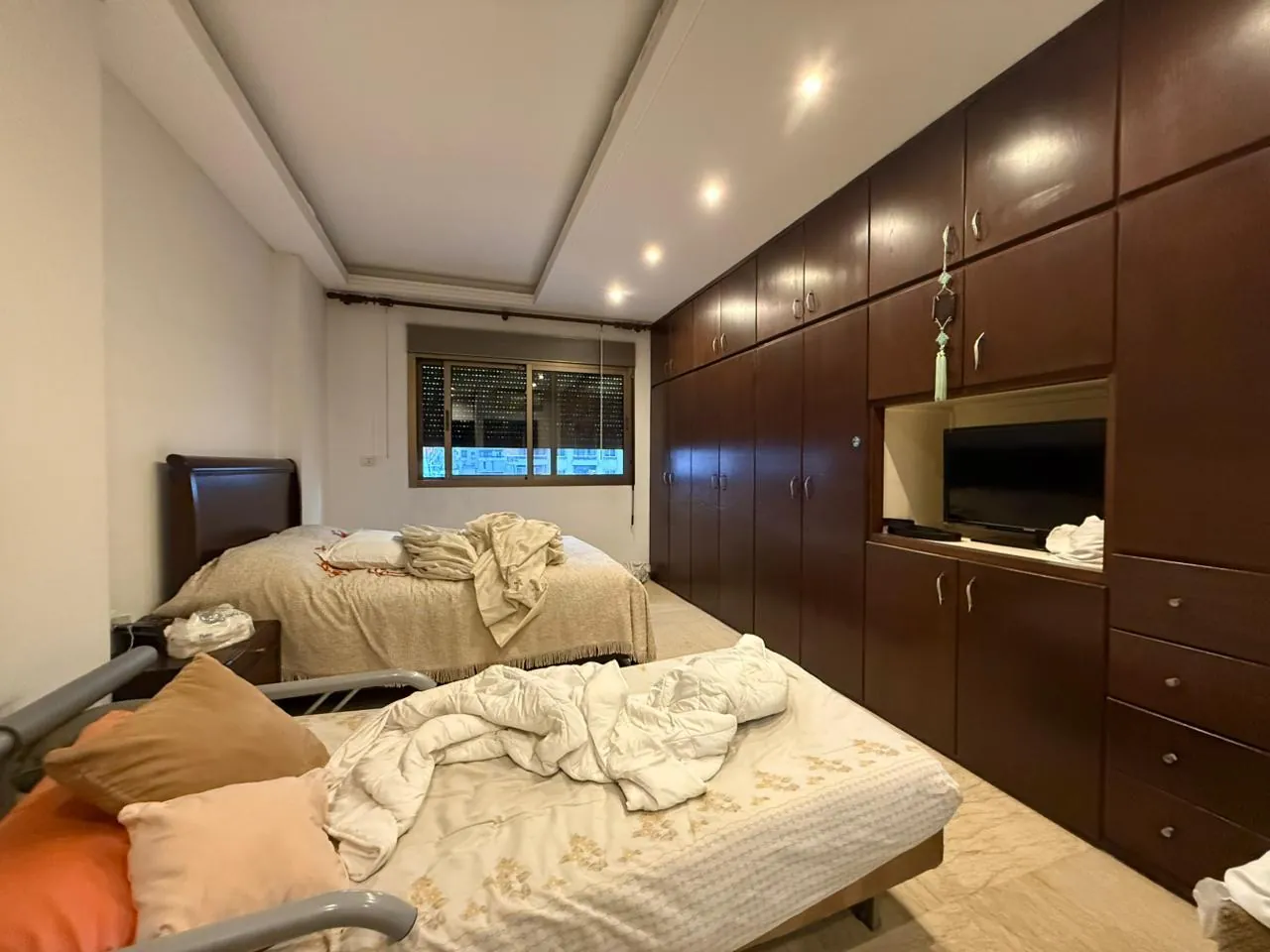 Apartment in Mazraa, Beirut in a Calm Neighborhood — الصورة 5