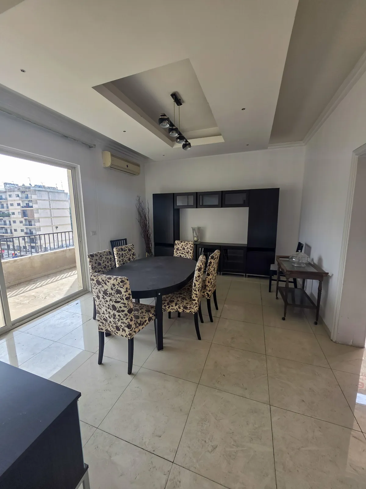 Prime Location Apartment in Dekwaneh, Metn — الصورة 2