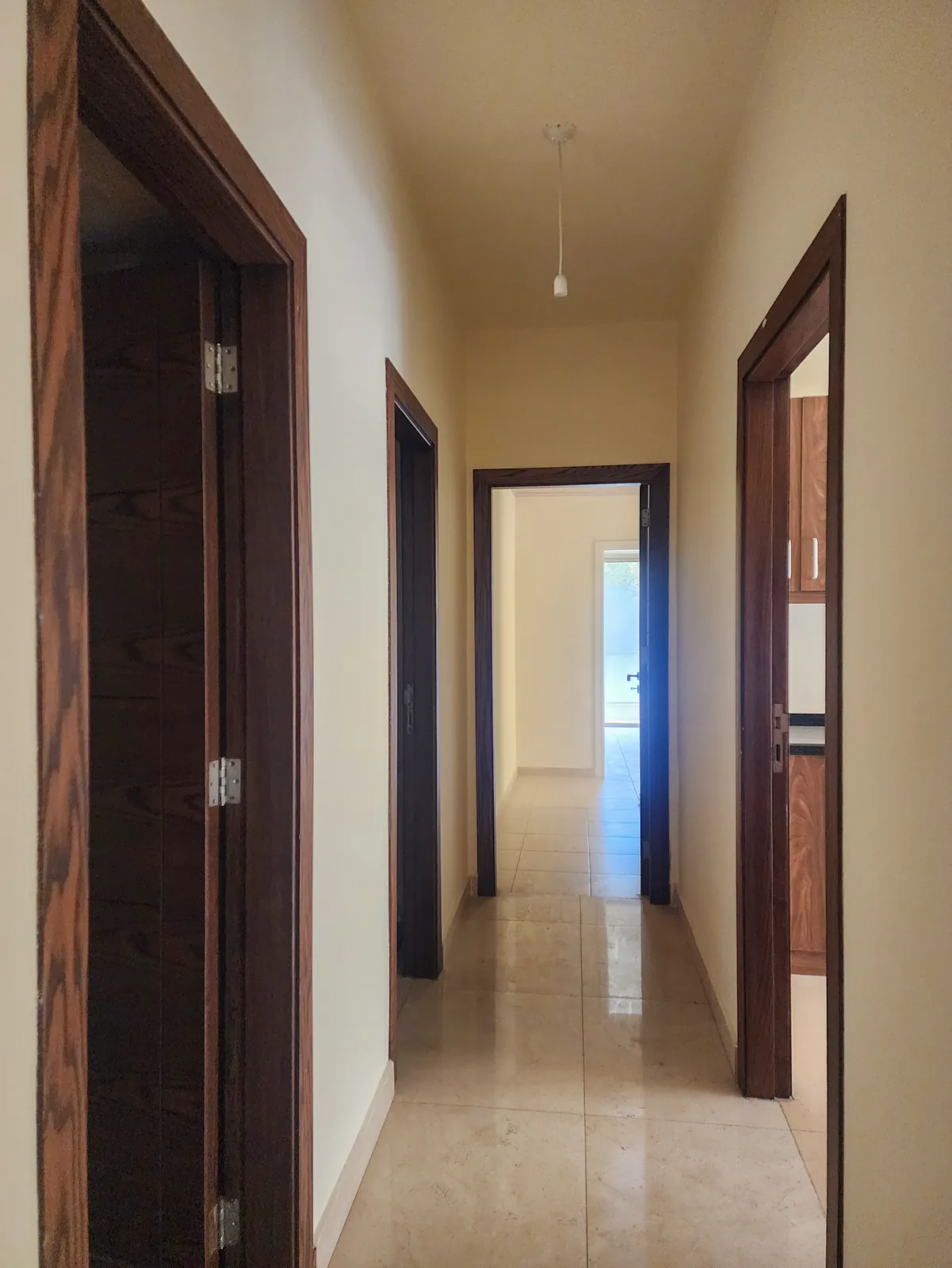 Renovated Duplex in Baabdat, Metn with Mountain View + 2 TERRACES — الصورة 4