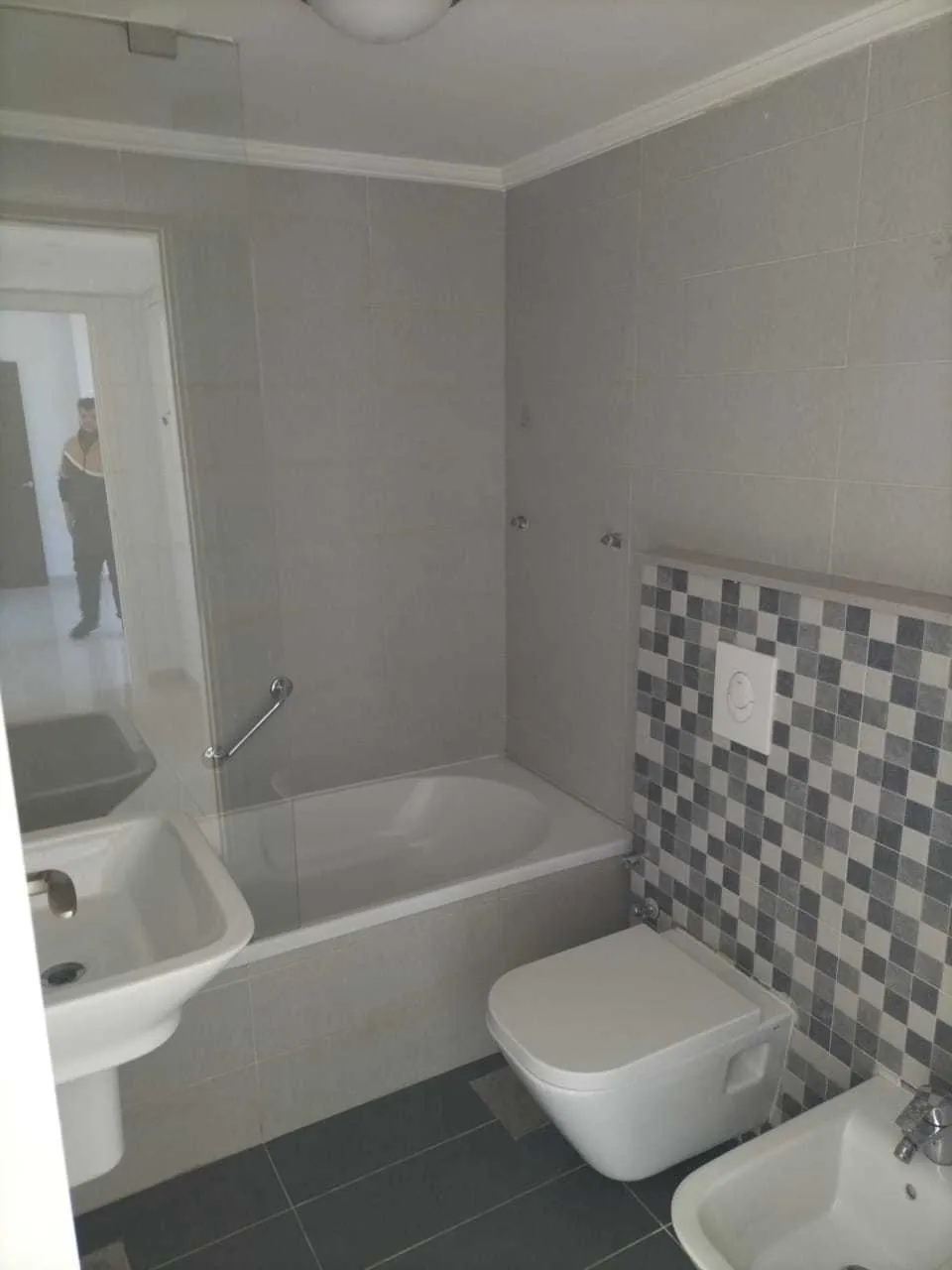 Apartment in Badaro, Beirut with Breathtaking Panoramic Calm View — الصورة 5