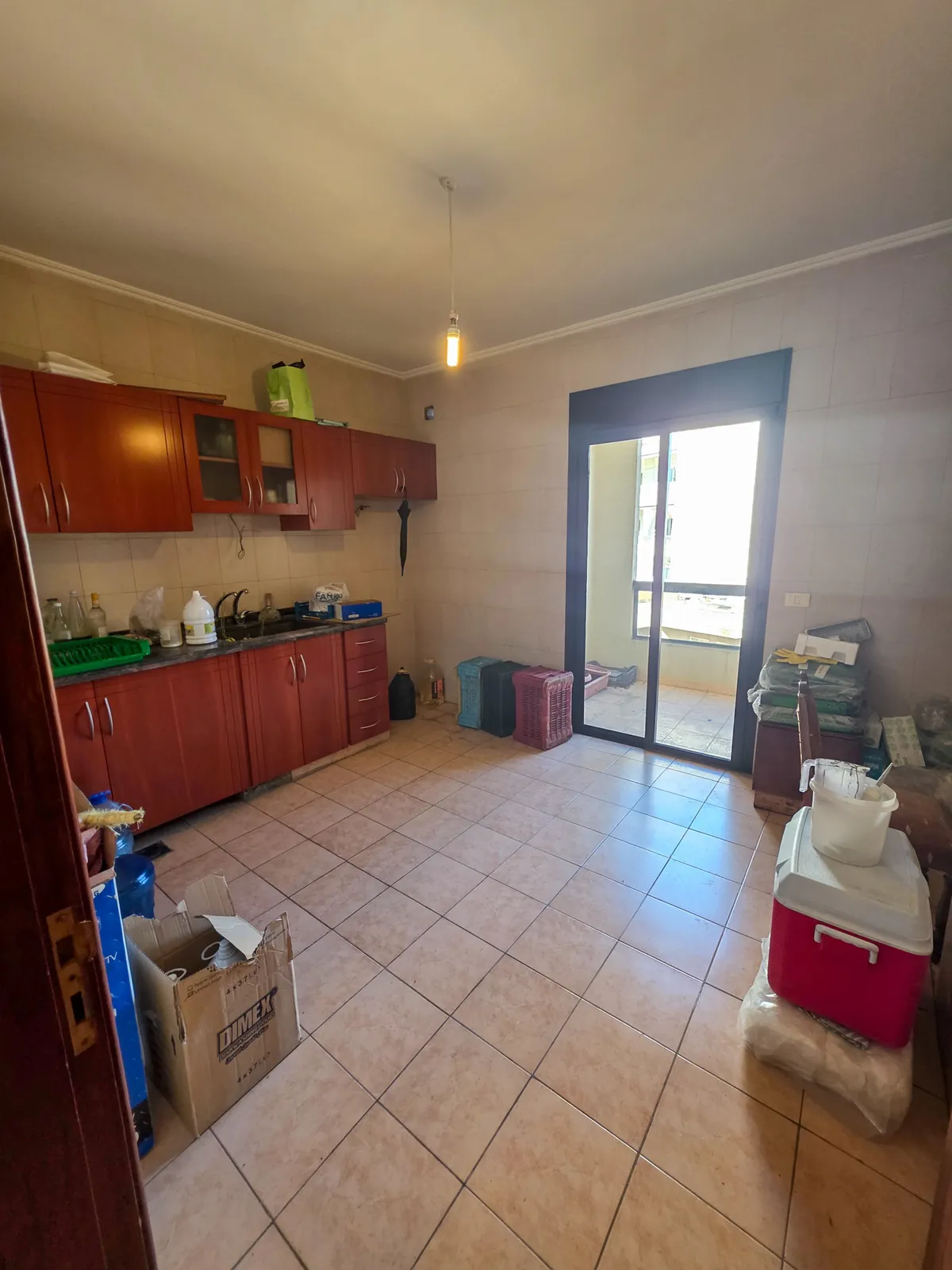 Semi-Furnished 3 Bedroom Apartment in Zalka + Partial View — الصورة 4