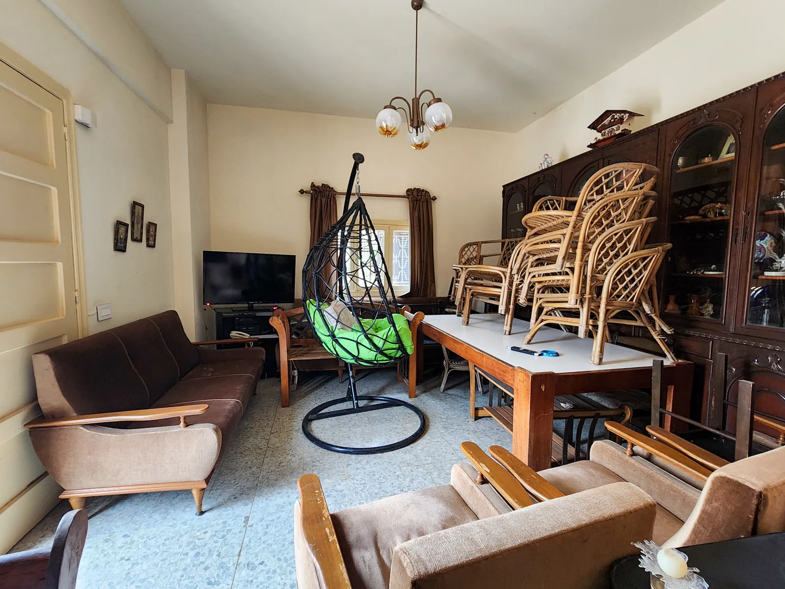Furnished Apartment in Baabdat with Mountain View + TERRACE — الصورة 2