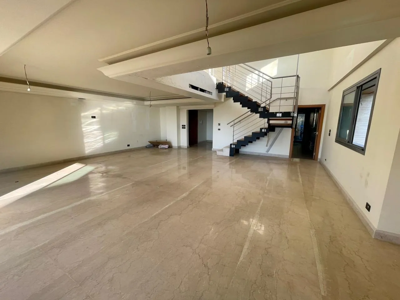 Prime Location Duplex in Kfarhbab, Keserwan with an Amazing View — الصورة 3