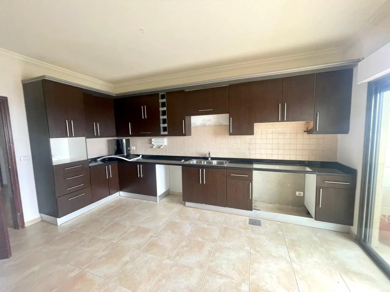 Apartment in Kfarhbab, Keserwan in a Calm Area — الصورة 4