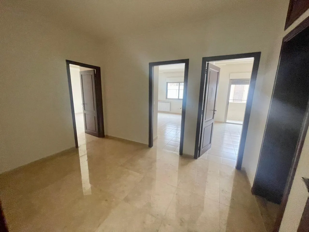 Apartment in Kfarhbab, Keserwan in a Calm Area — الصورة 5