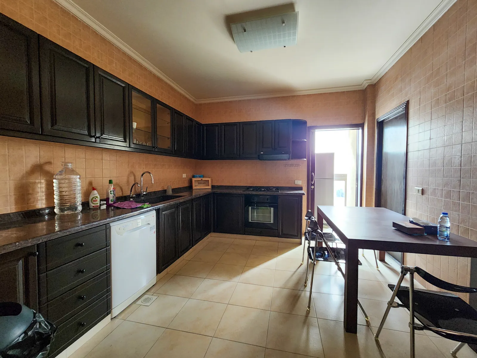 High-End Furnished Apartment in Baabdat, Metn with Mountain View — الصورة 3