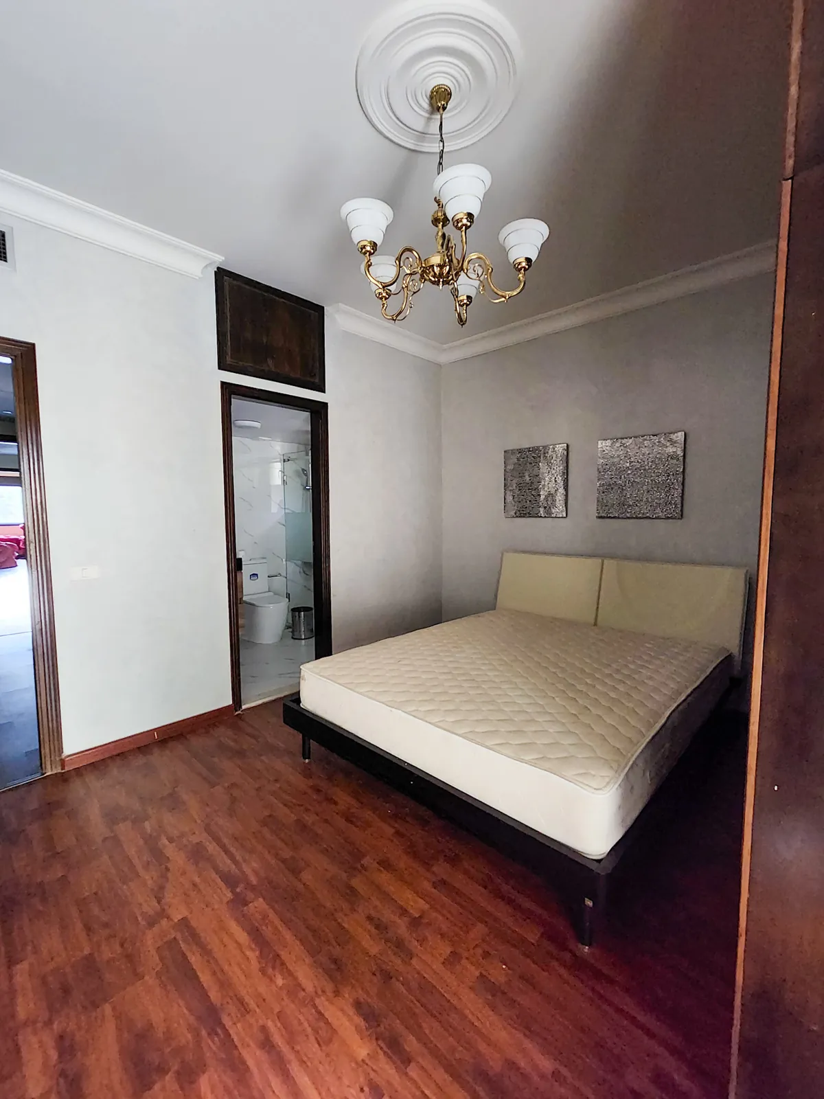 High-End Furnished Apartment in Baabdat, Metn with Mountain View — الصورة 5