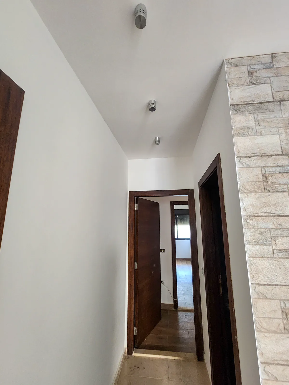House Loan Eligible- Decorated Apartment in Baabdat ( Qanabet ), Metn with a Partial Mountain View — الصورة 5