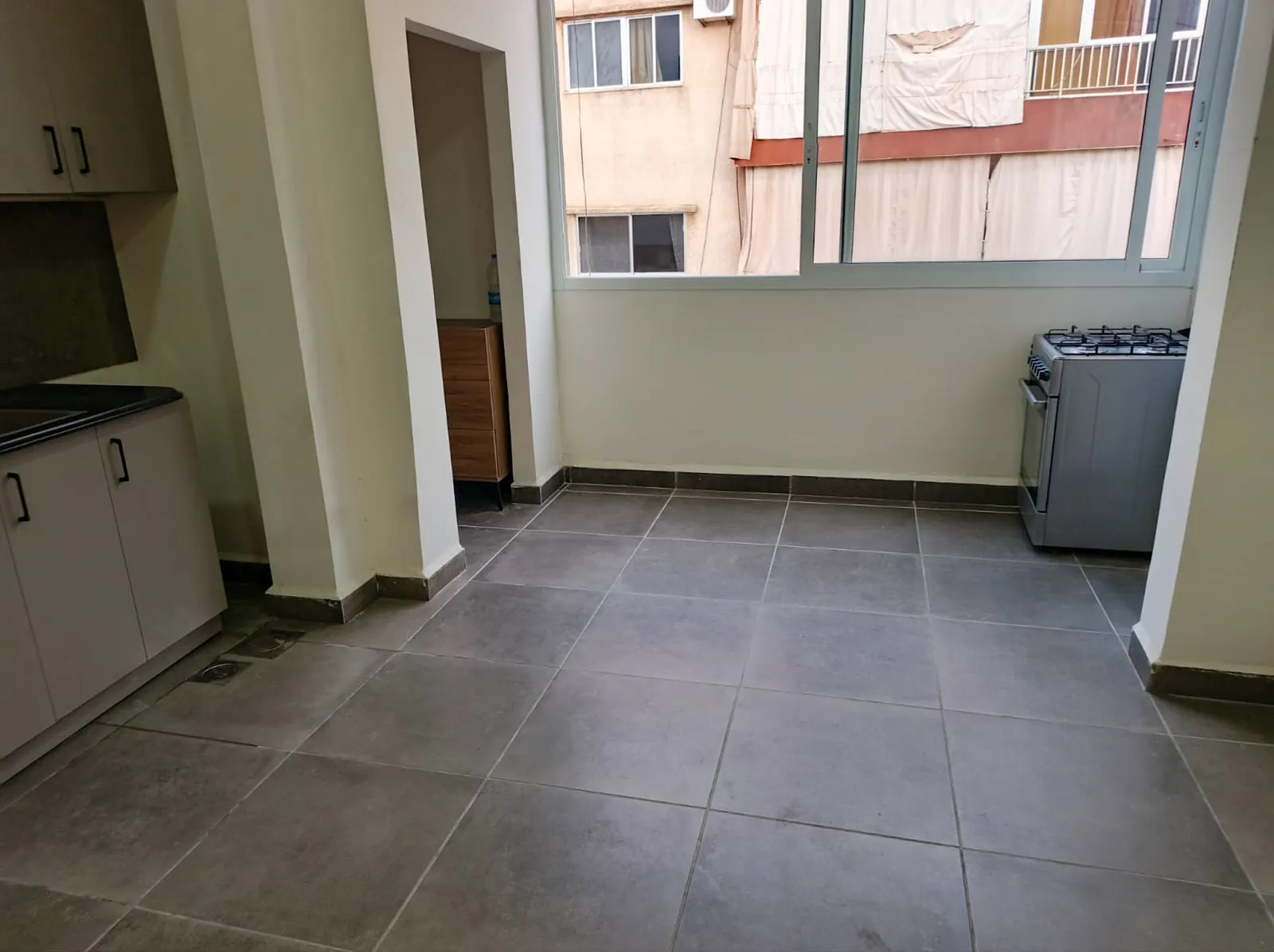 Renovated Apartment in Bkenneya, Metn with a Breathtaking Sea View — الصورة 5