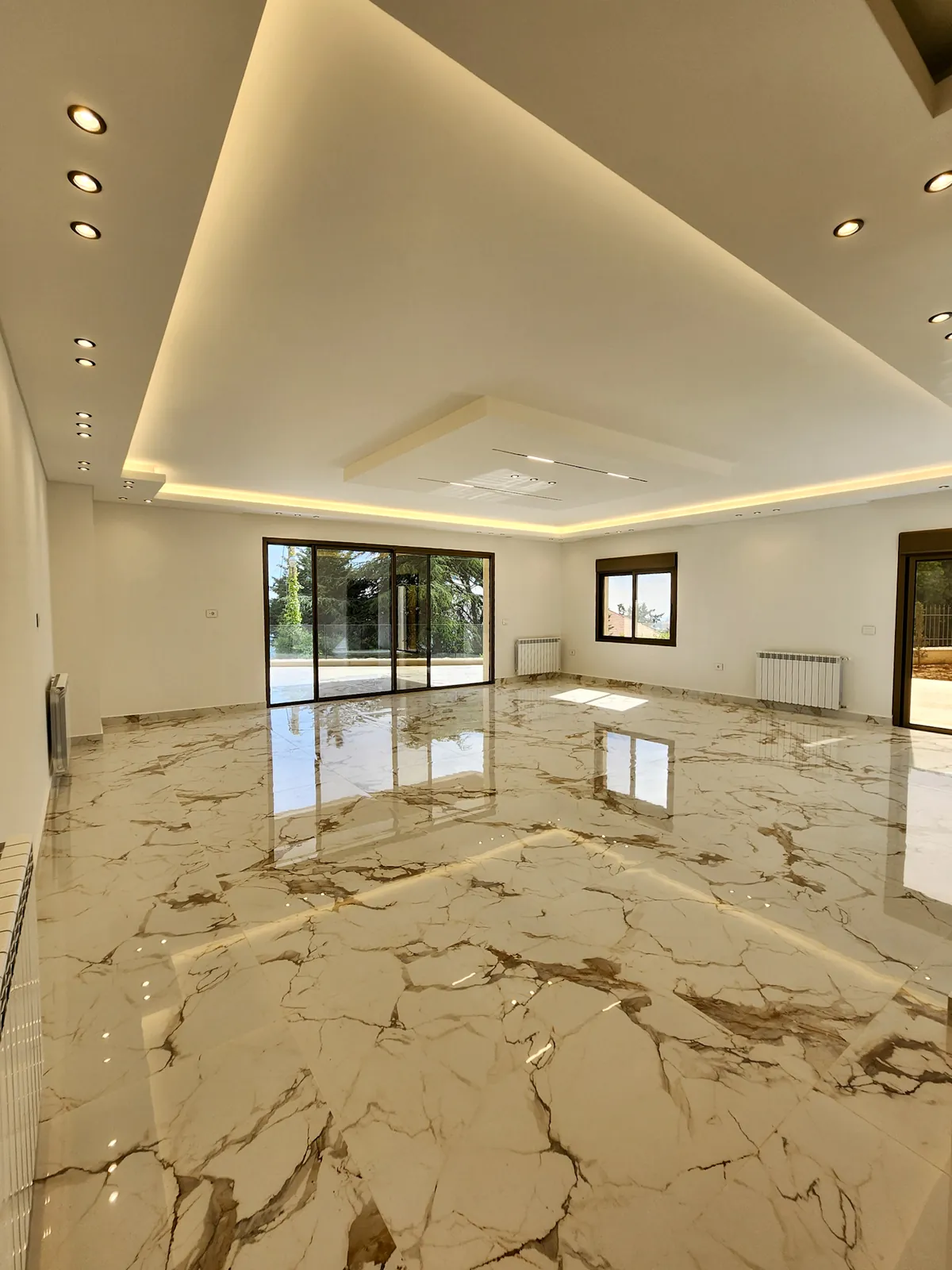 Luxurious Apartment in Baabdat, Metn with a Mountain View + 225 SQM TERRACE — photo 2