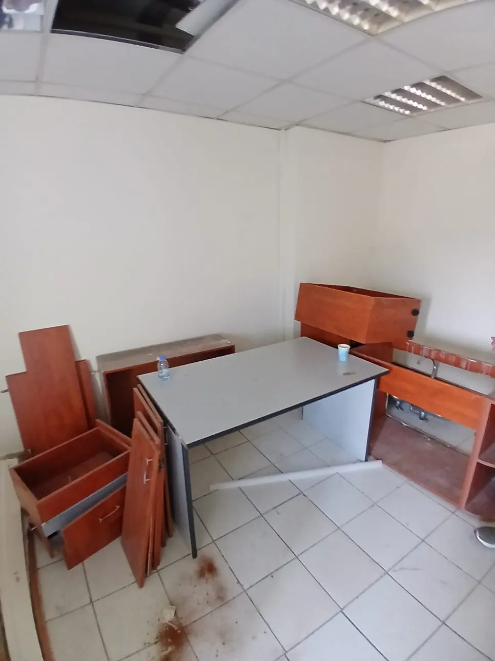 Prime Location Office in Dora, Metn in a BUSINESS CENTER — photo 4