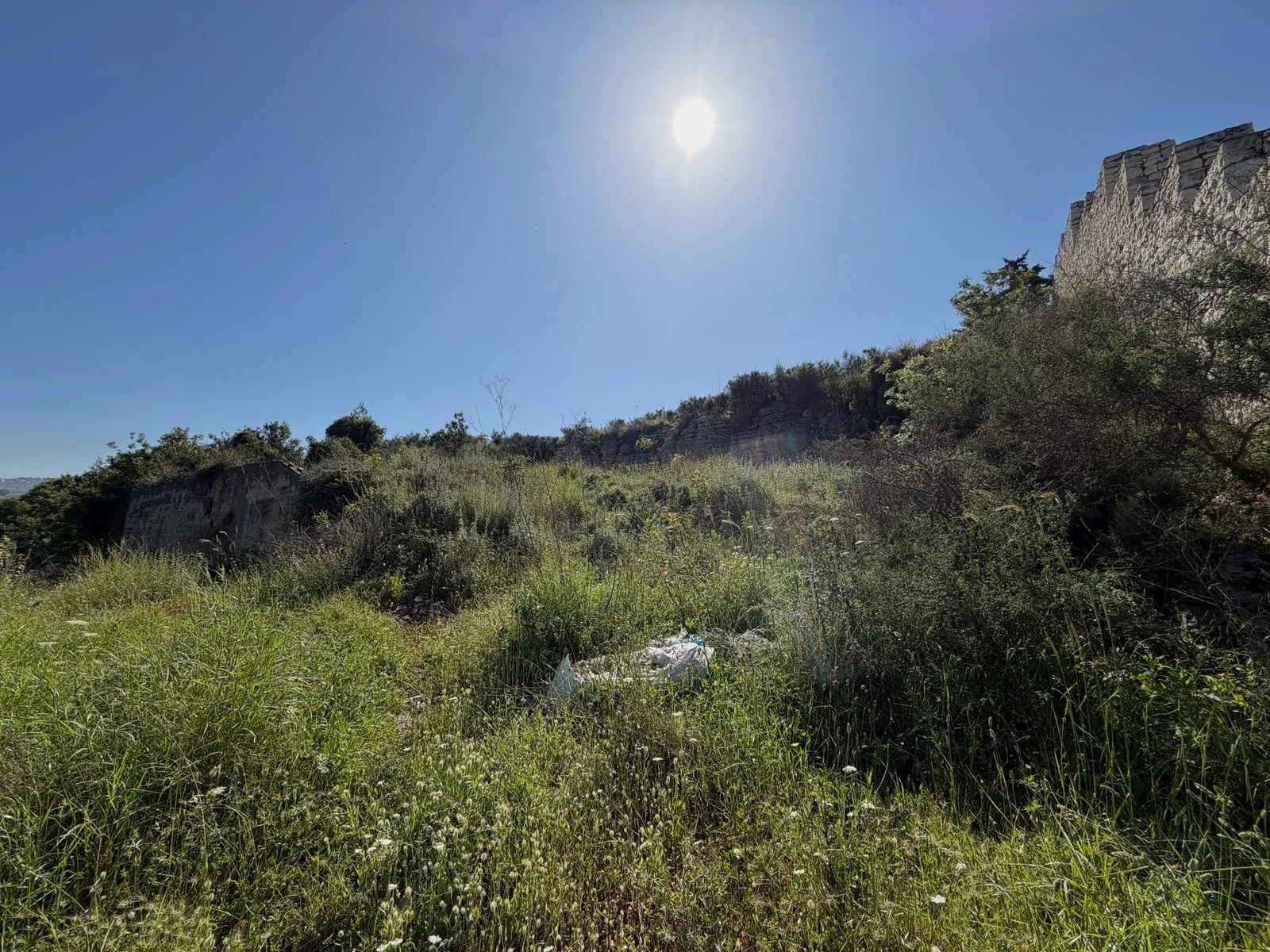 Perfect Land for Sale in Fatqa with Open Sea View — photo 2