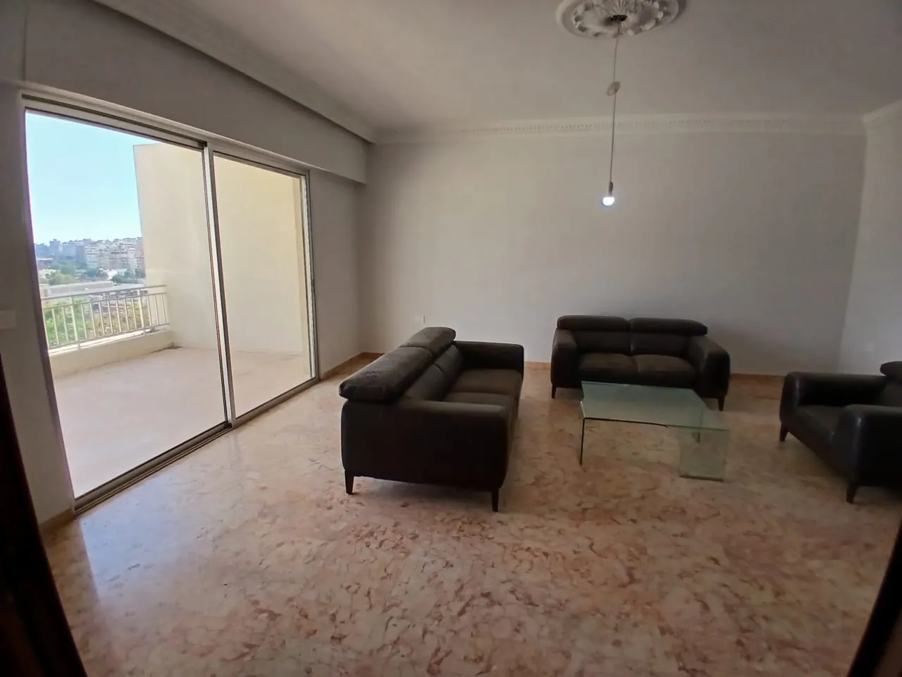 Prime Location Apartment in Achrafieh, Beirut — الصورة 2