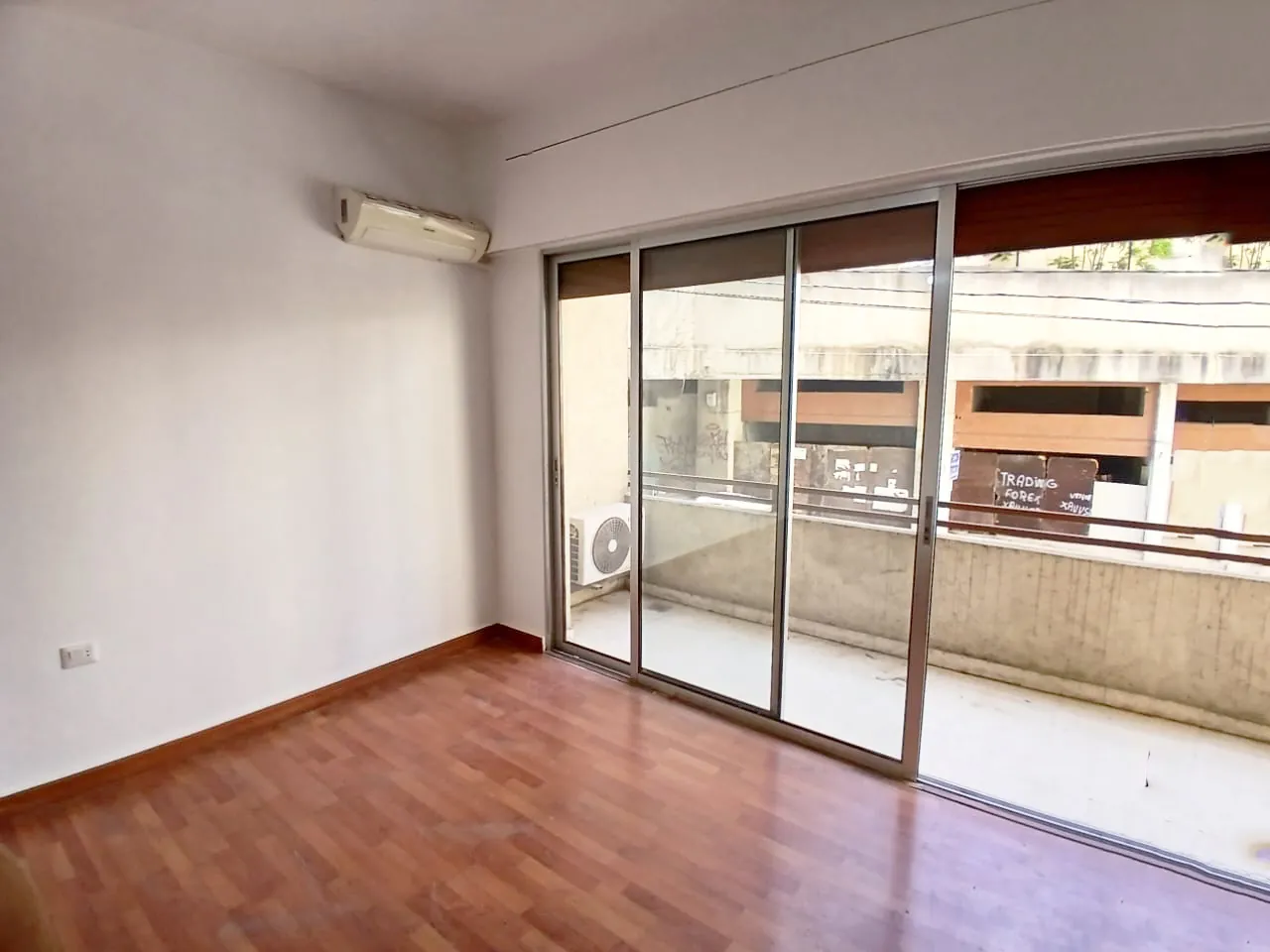 Prime Location Apartment in Achrafieh, Beirut — الصورة 4