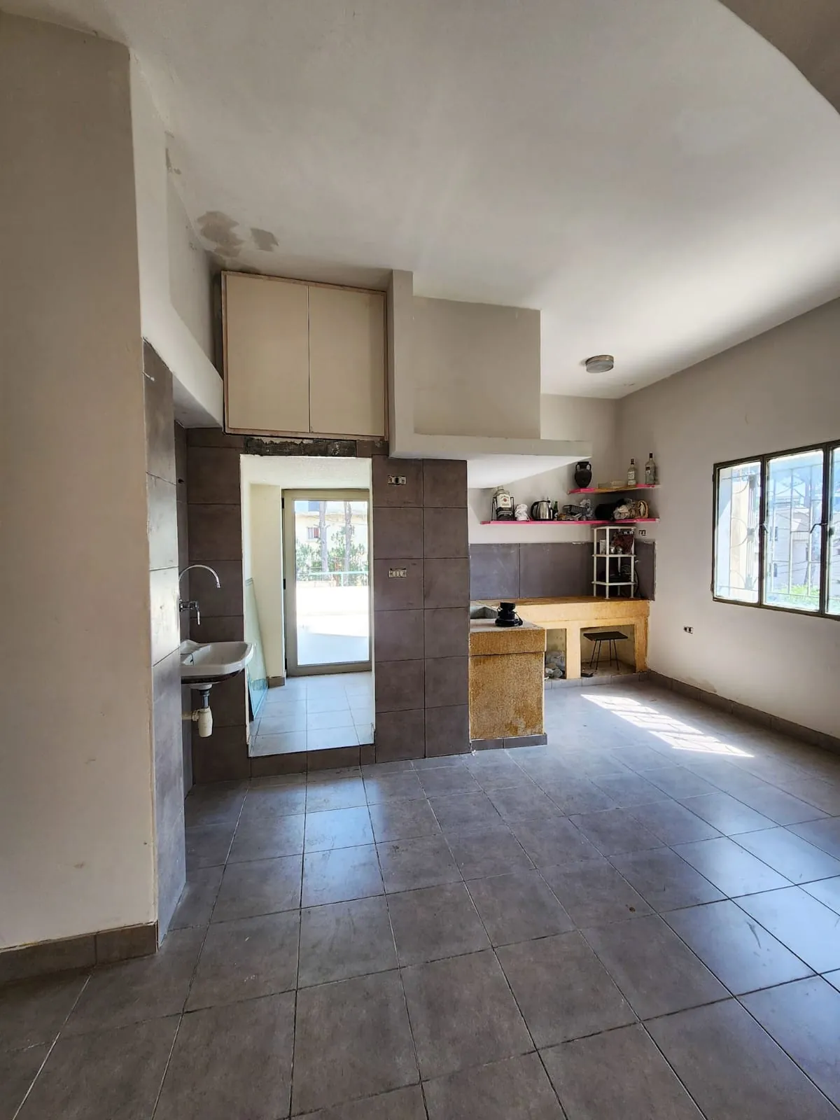Renovated Detached House + Land in Bolonia, Metn with Mountain View — الصورة 5