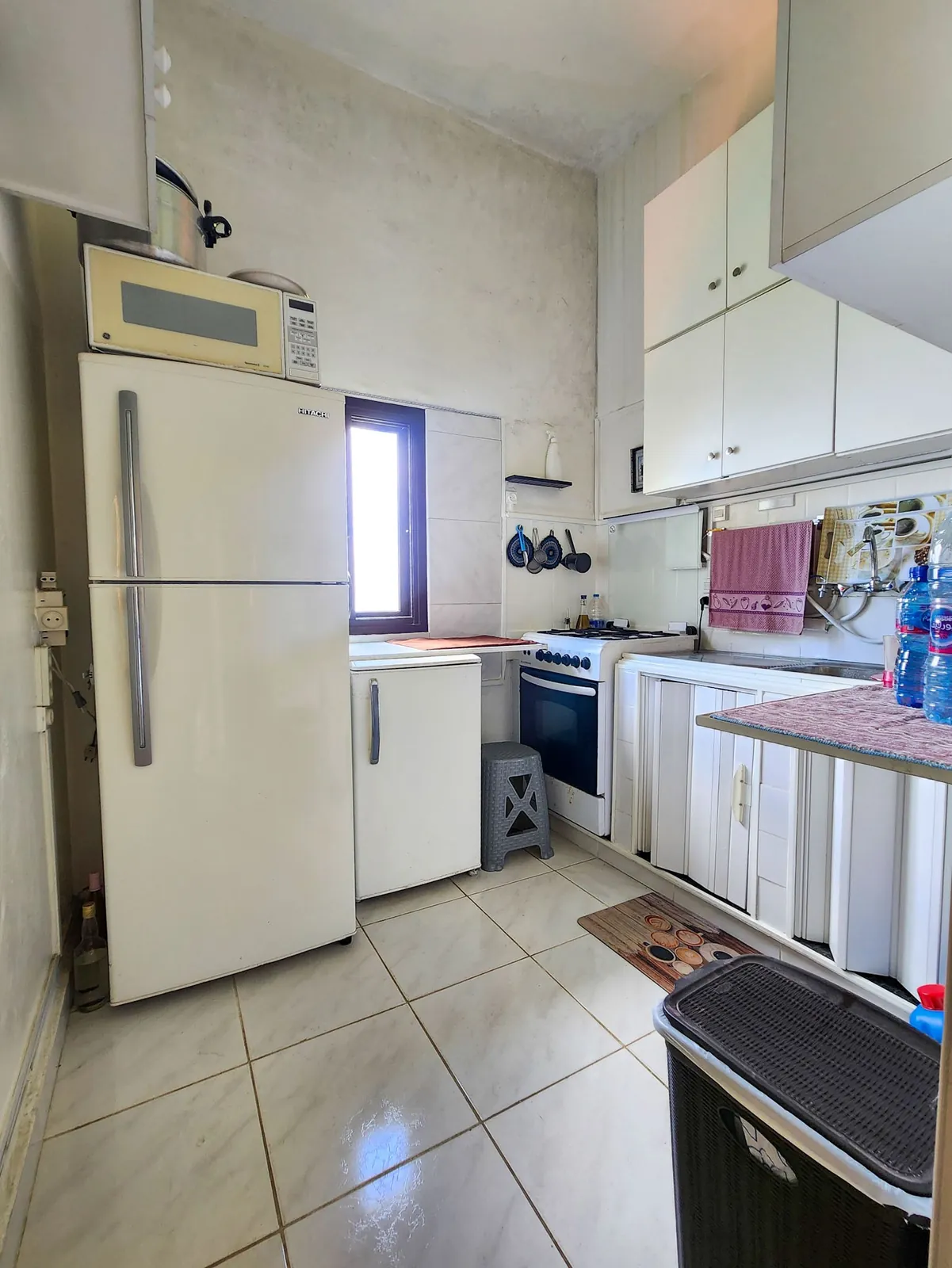 Furnished Apartment in Douar, Metn with a Breathtaking Sea and Mountain View — الصورة 5