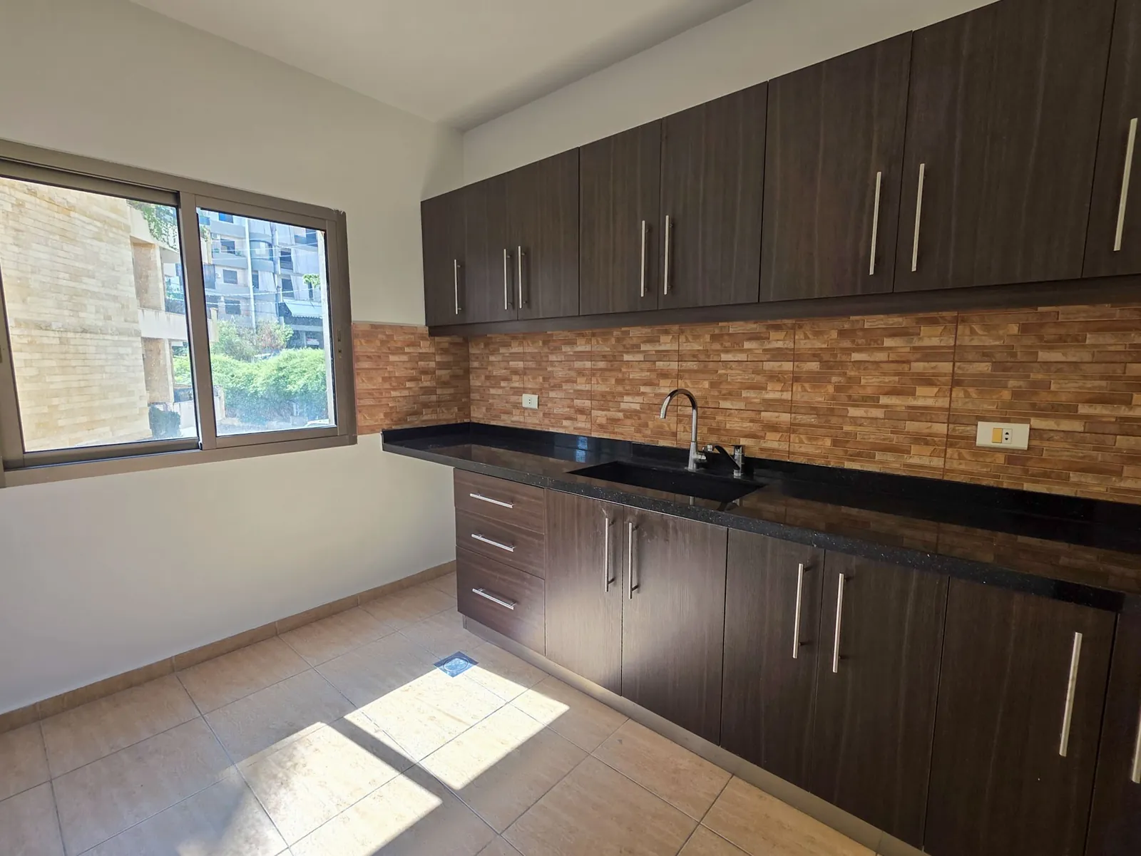 New Apartment in Dik El Mehdi, Metn with Sea and Mountain View — الصورة 4