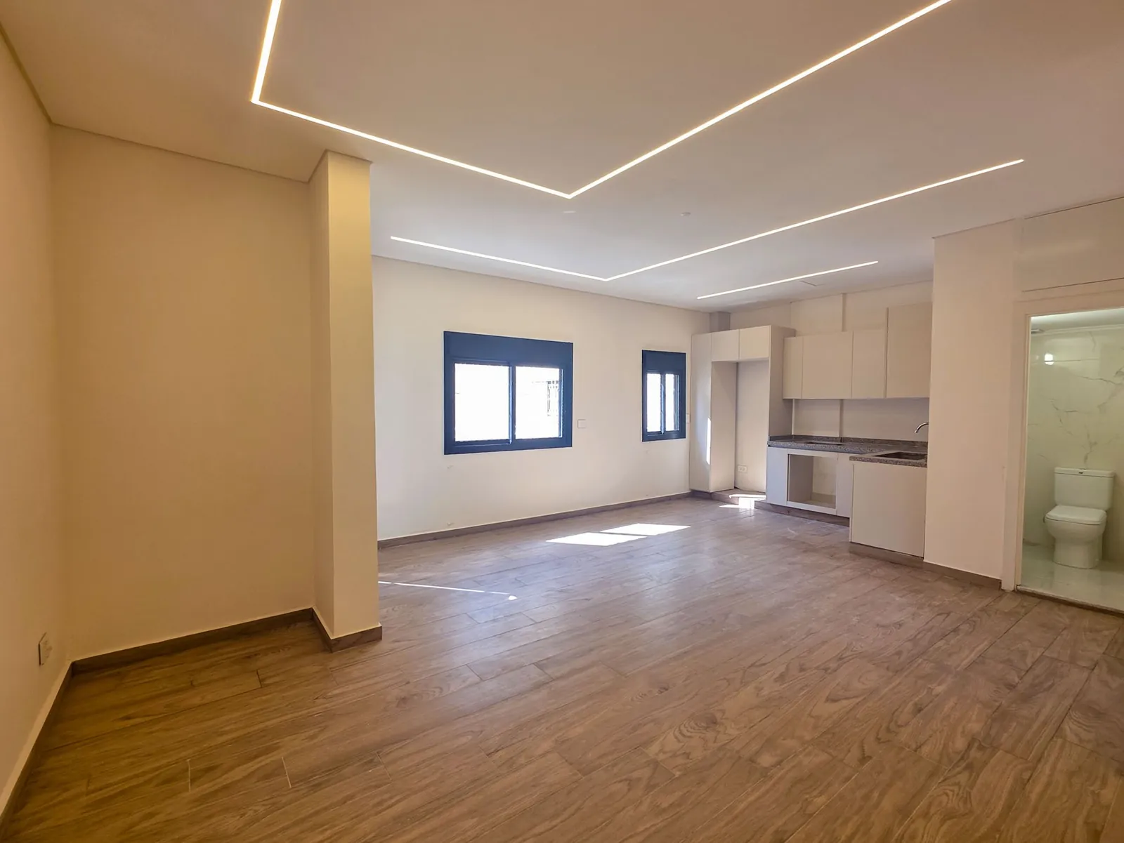 Fully Renovated Three Bedroom Apartment in Zalka Souks, Metn — الصورة 2