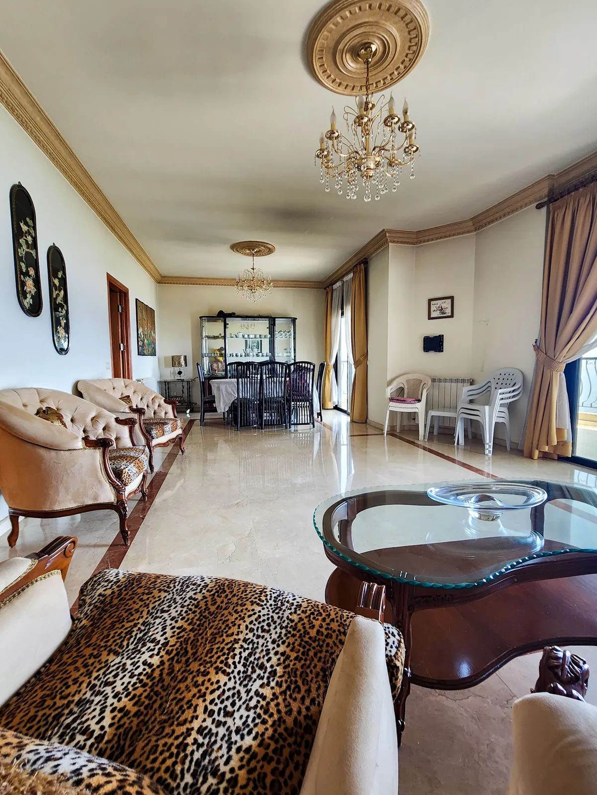 Prime Location Furnished Apartment for Sale/RENT in Broumana with a Mountain View — photo 2
