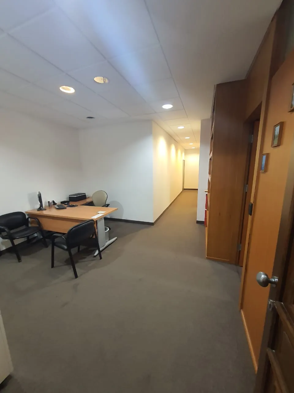 Prime Location for Rent/SALE Furnished Office + Warehouse in Mansourieh, Metn — photo 4