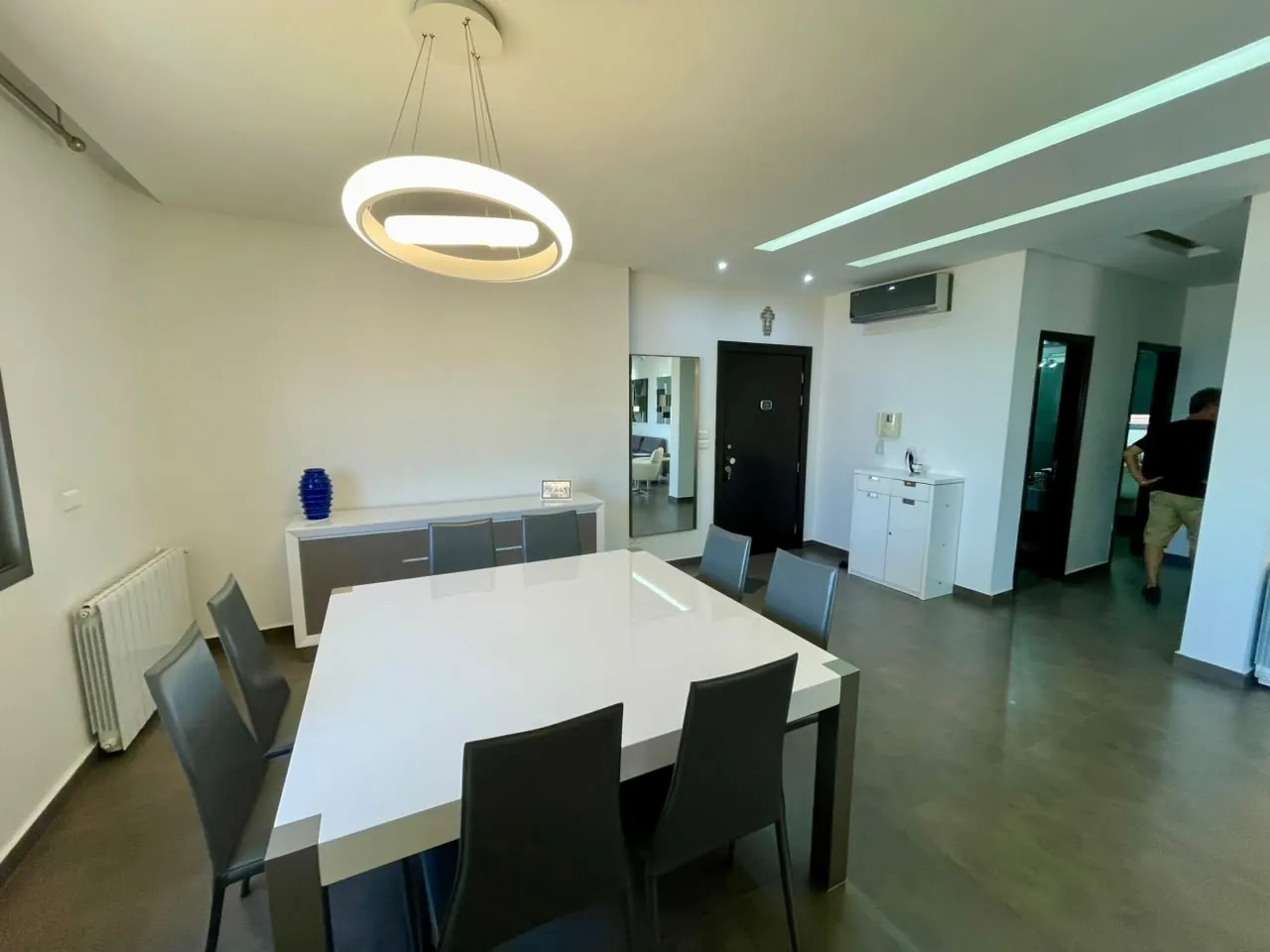 Apartment for Sale in Haret Sakher, Keserwan + Panoramic Sea view — الصورة 4