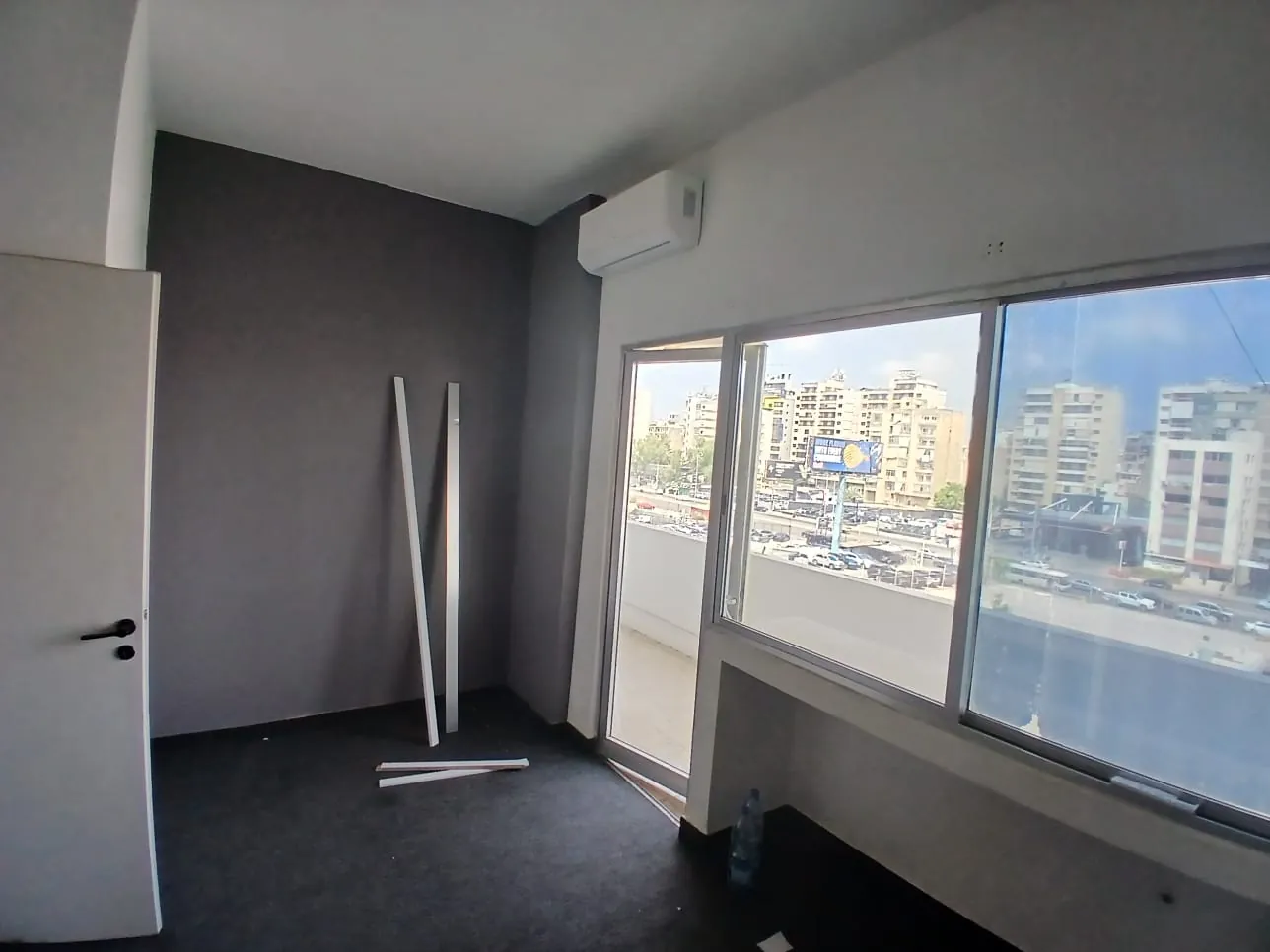 Prime Location Office in Bauchrieh, Metn — الصورة 2