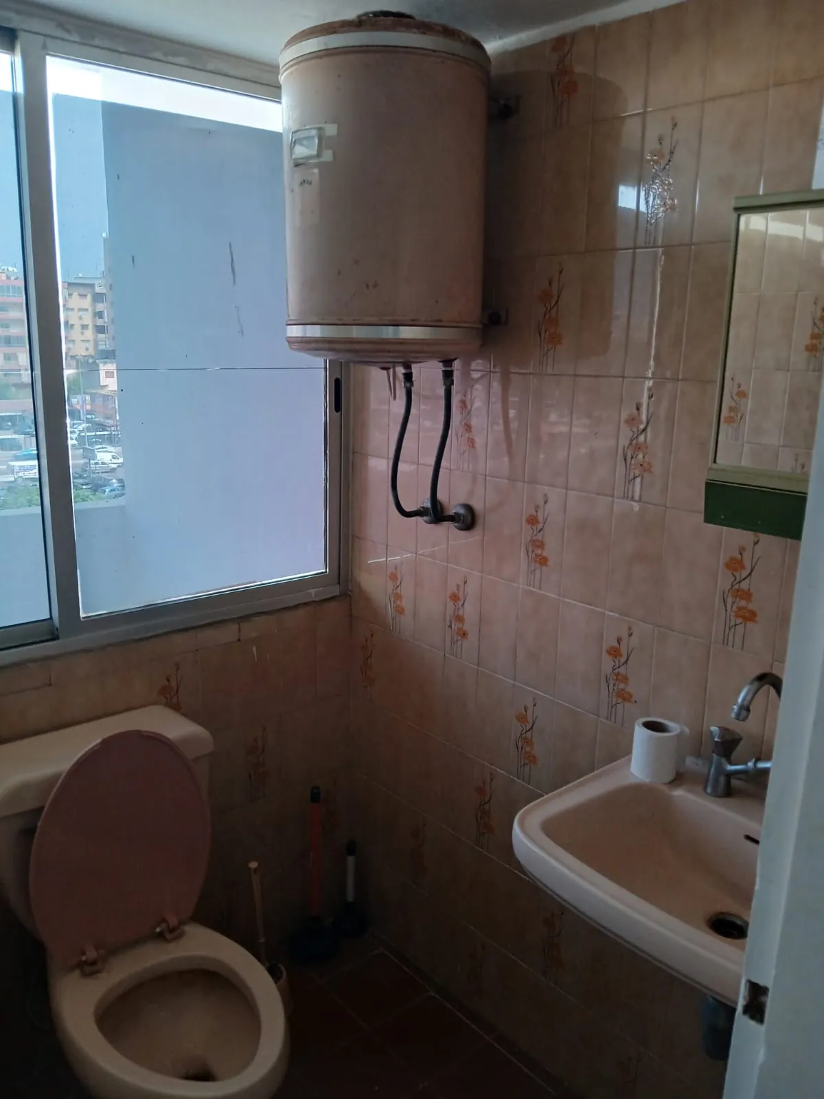 Prime Location Office in Bauchrieh, Metn — الصورة 5