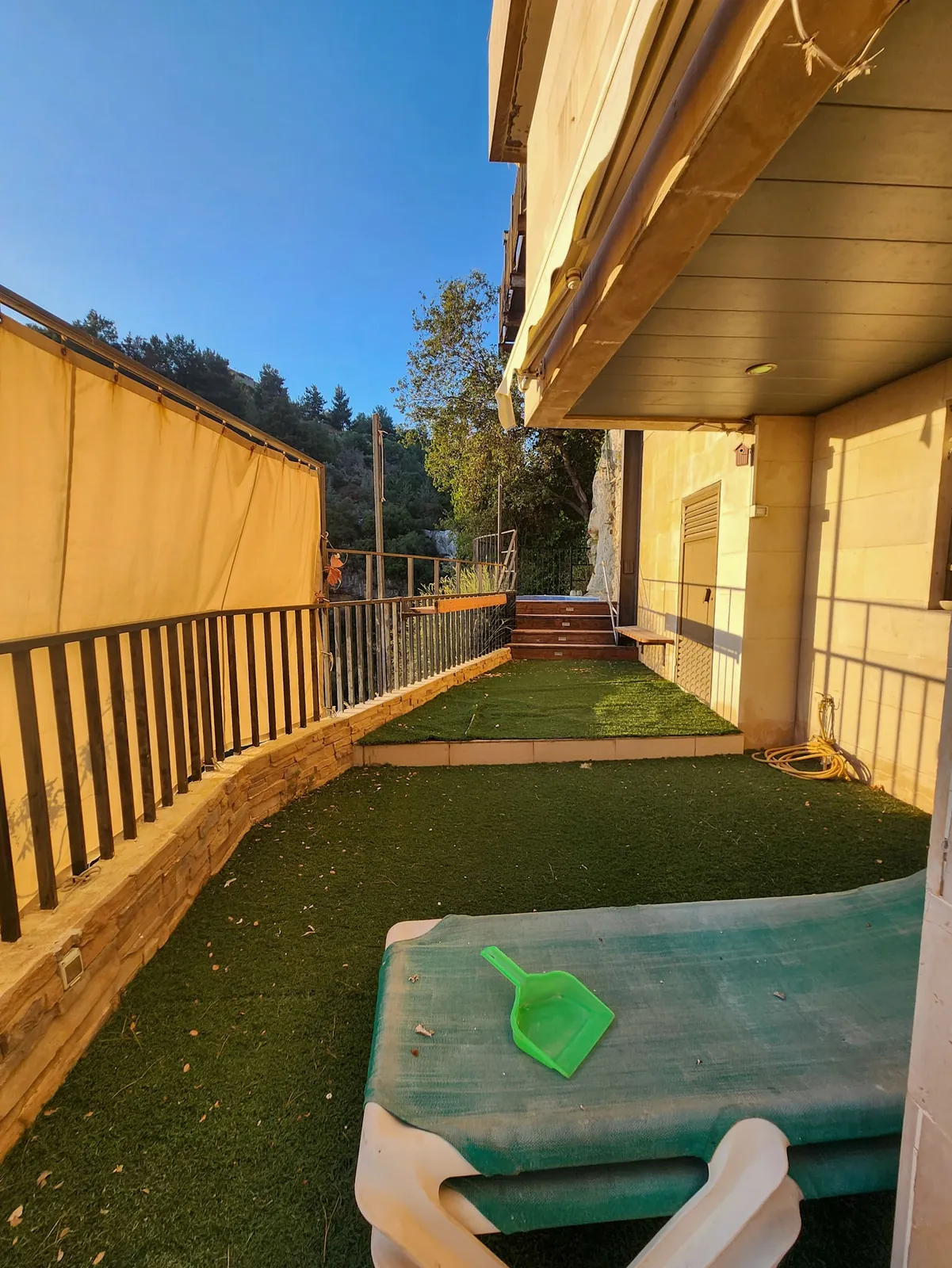 FURNISHED Triplex Villa in Baabdat, Metn with a Breathtaking Mountain View — الصورة 2
