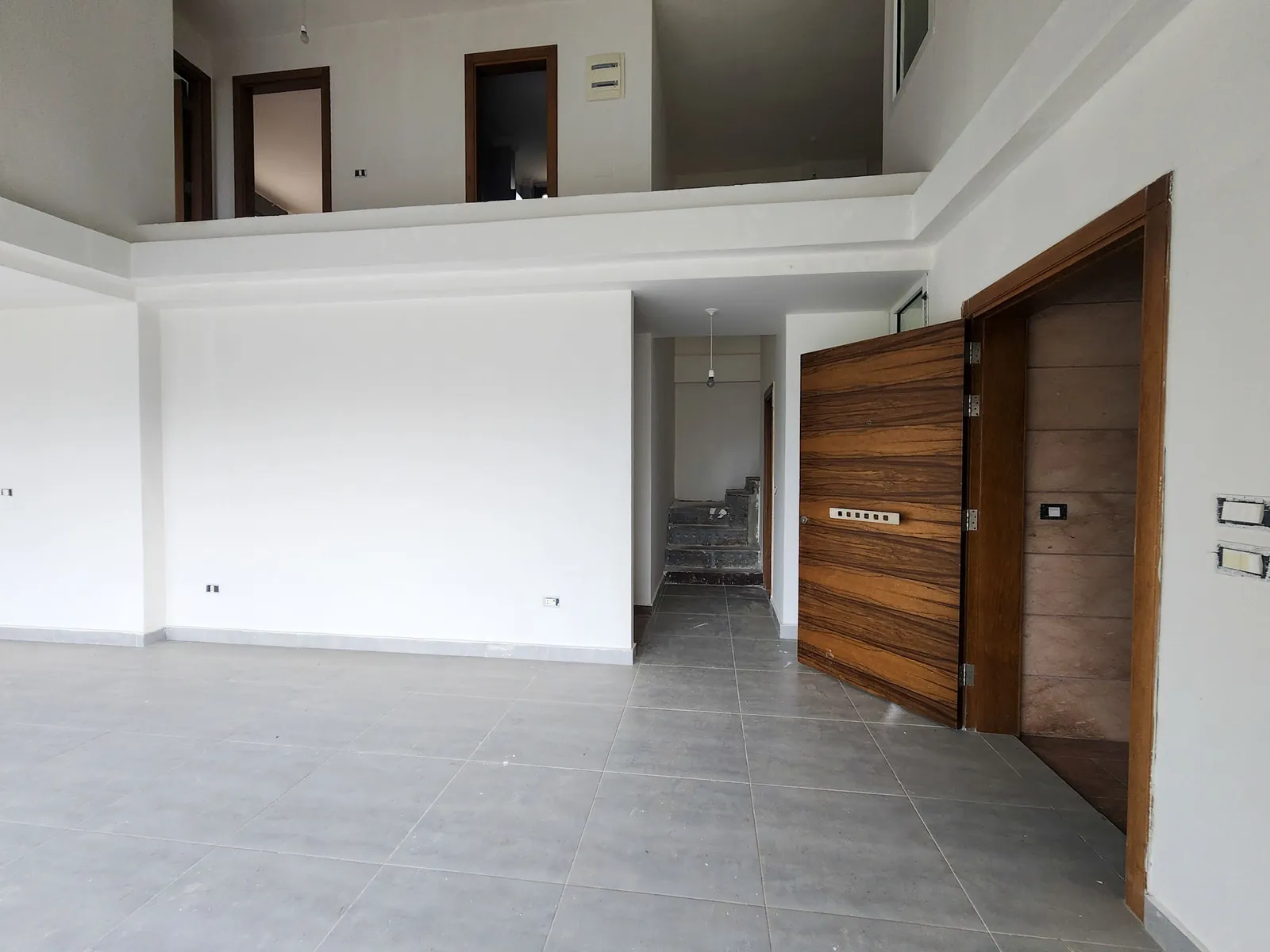 Triplex in Baabdat, Metn with Mountain View — الصورة 2