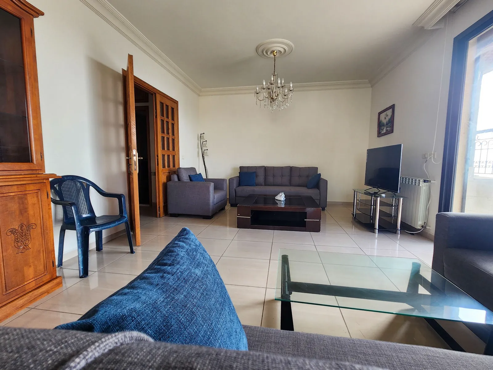 Furnished Apartment in Broumana, Metn with a Breathtaking Mountain and Sea View — الصورة 2