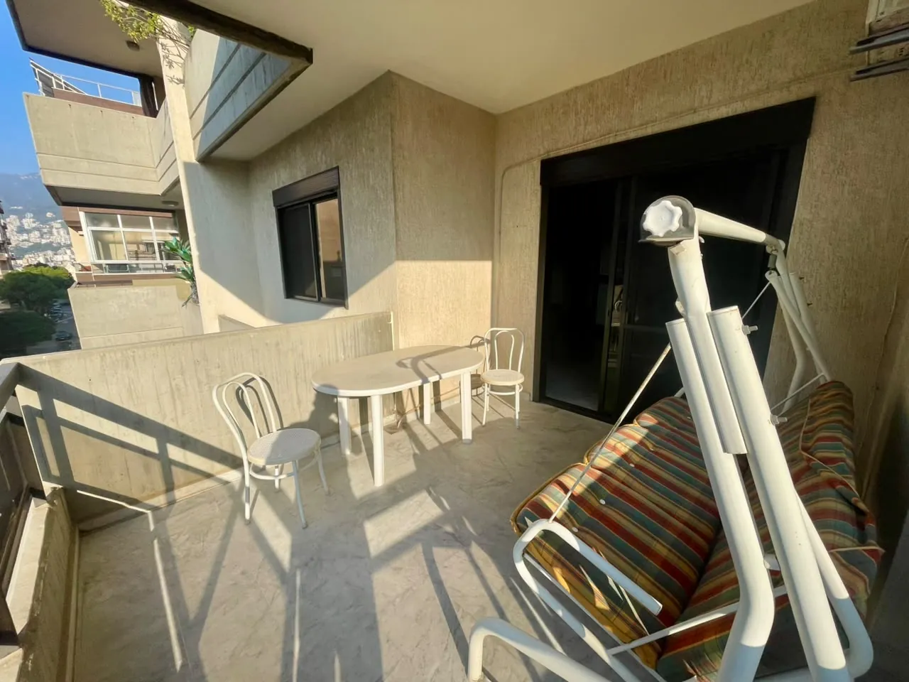 Ultra Prime Location Semi-Furnished Apartment in Kaslik, Keserwan — الصورة 4