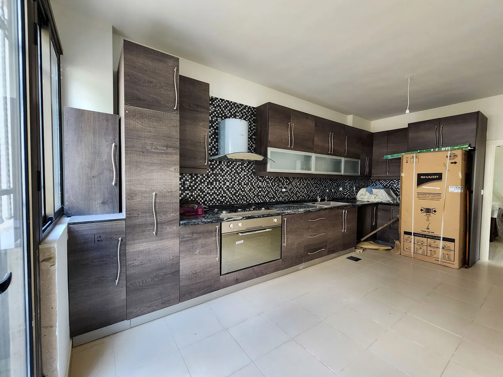 Apartment in Jouret El Ballout , Metn with Partial View +Terrace /Garden — photo 4
