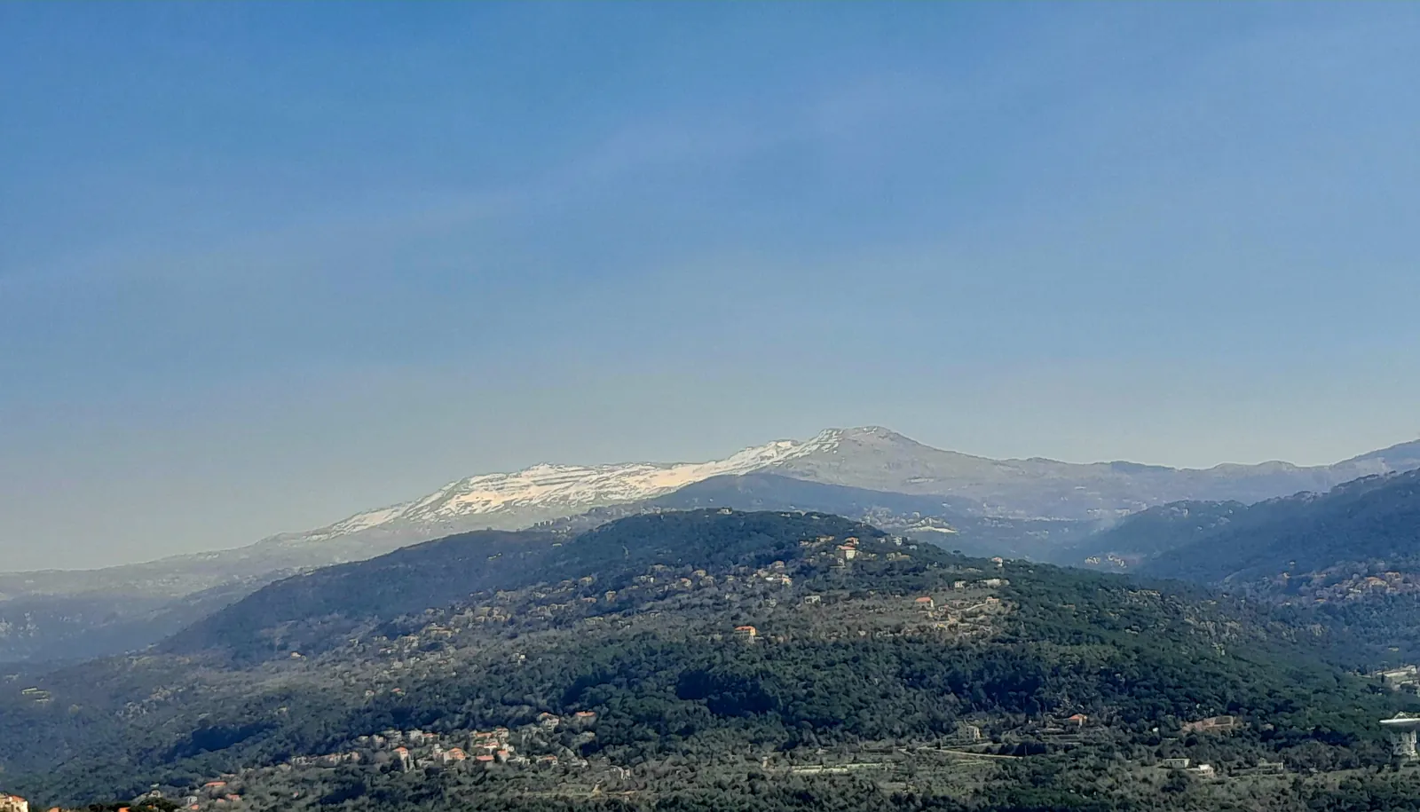 Land in Oyoun Broumana, Metn Overlooking the Mountains
