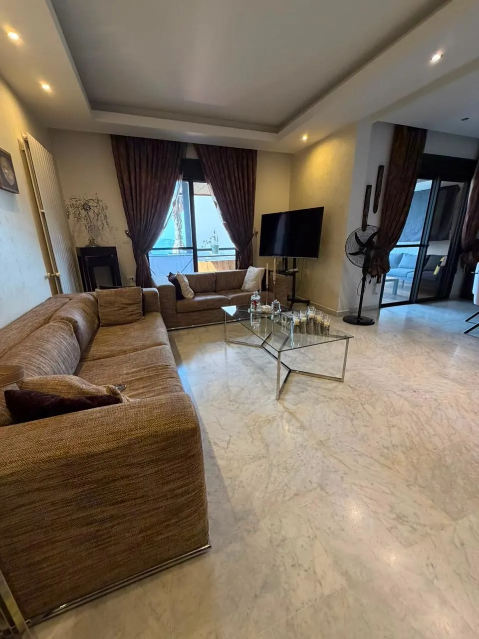 Apartment for Sale in Kfour in a Very Calm Area — الصورة 2