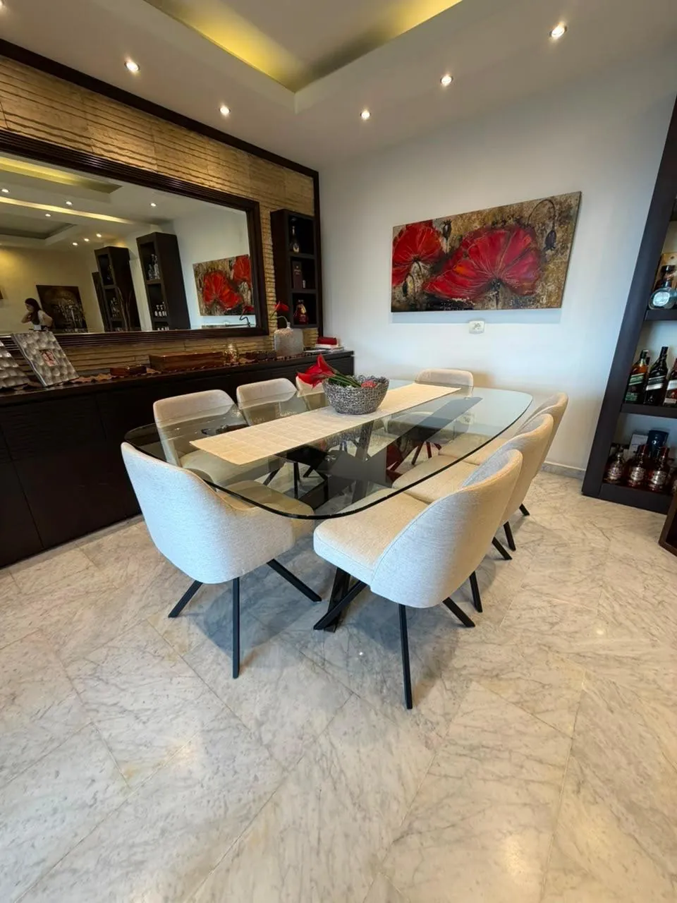 Apartment for Sale in Kfour in a Very Calm Area — الصورة 5