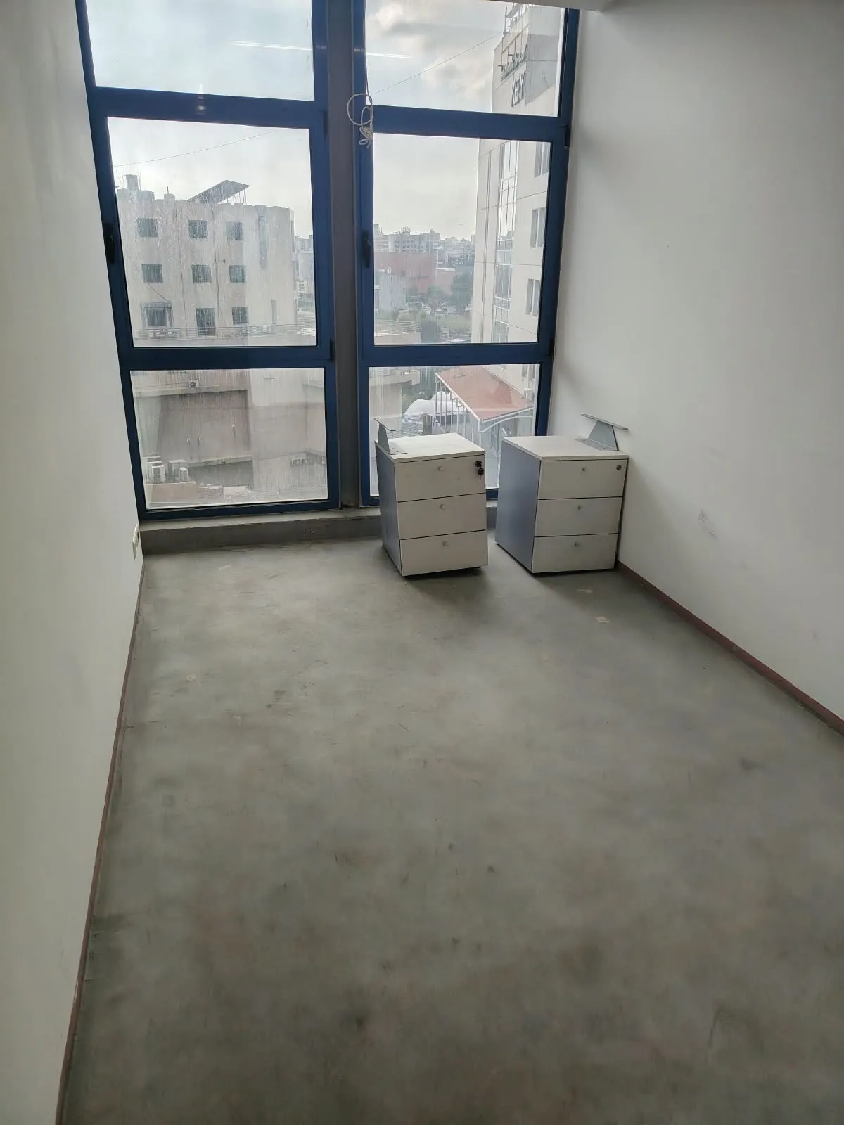 Prime Location Office in Hazmieh, Baabda — الصورة 5