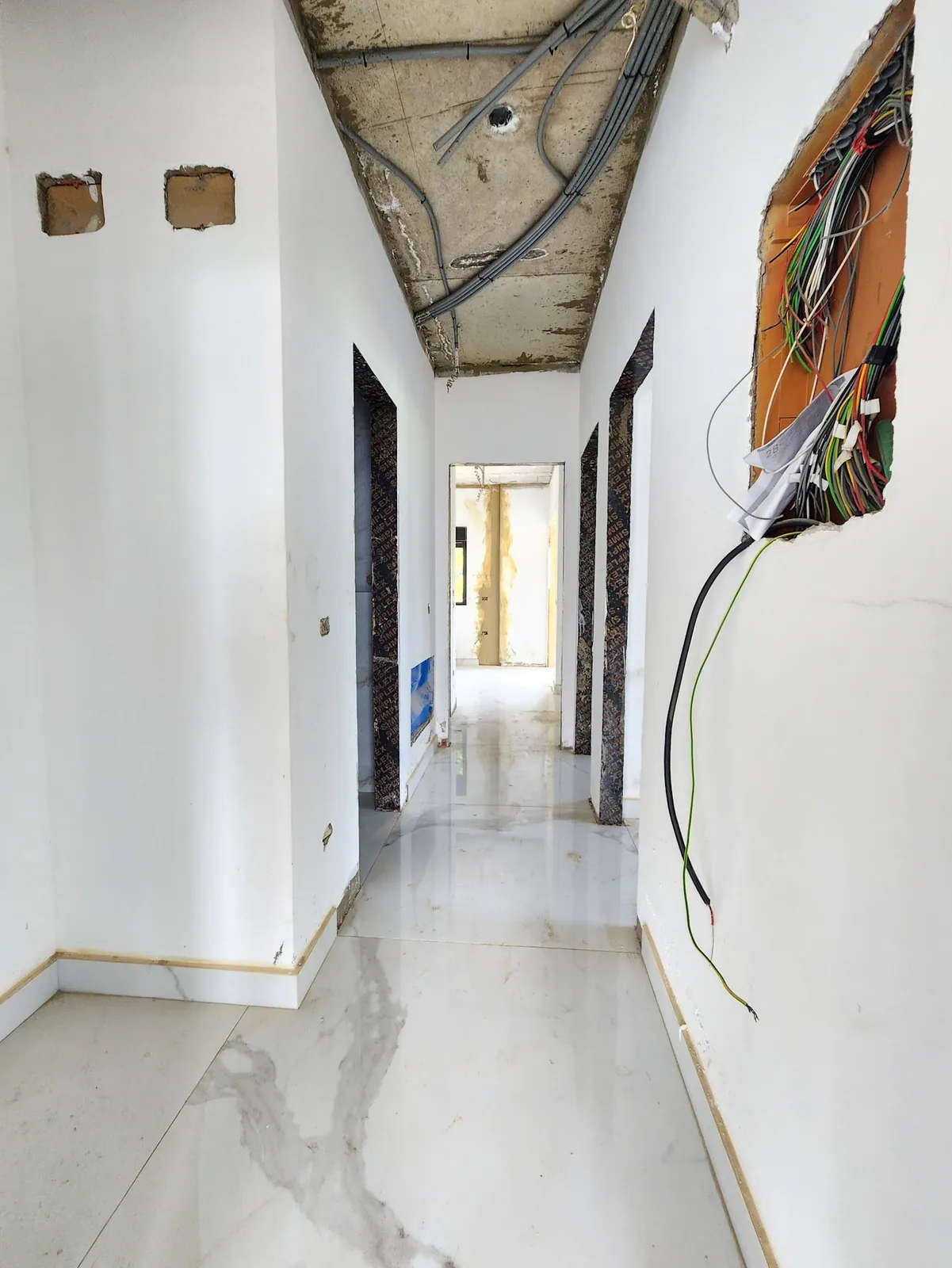 PAYMENT FACILITIES | Apartment in Broumana , Metn with a Breathtaking Mountain View — الصورة 3