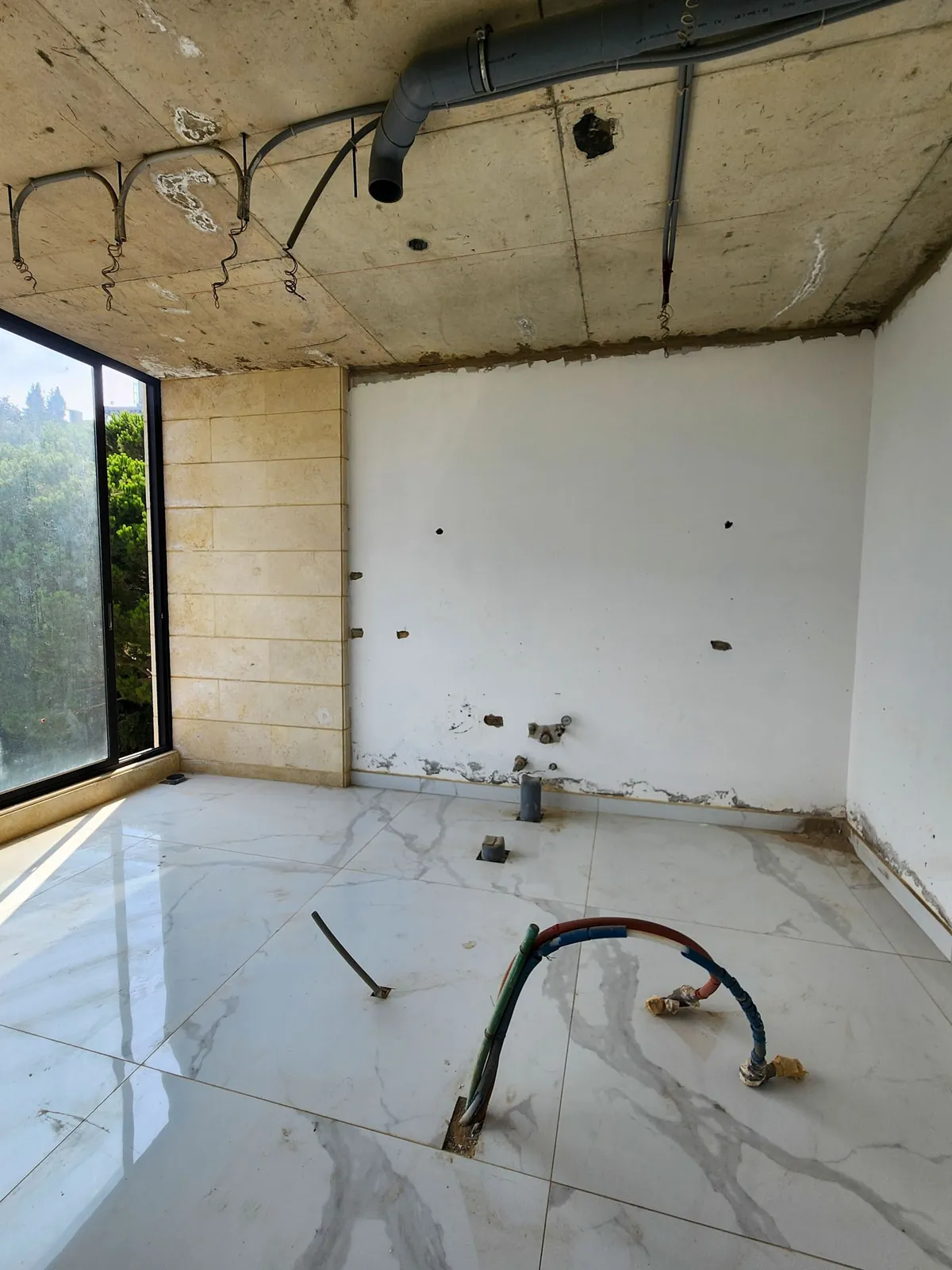 PAYMENT FACILITIES | Apartment in Broumana , Metn with a Breathtaking Mountain View — الصورة 4