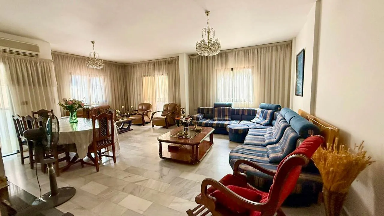 Prime Location Spacious Apartment in Naccache, Metn — الصورة 2